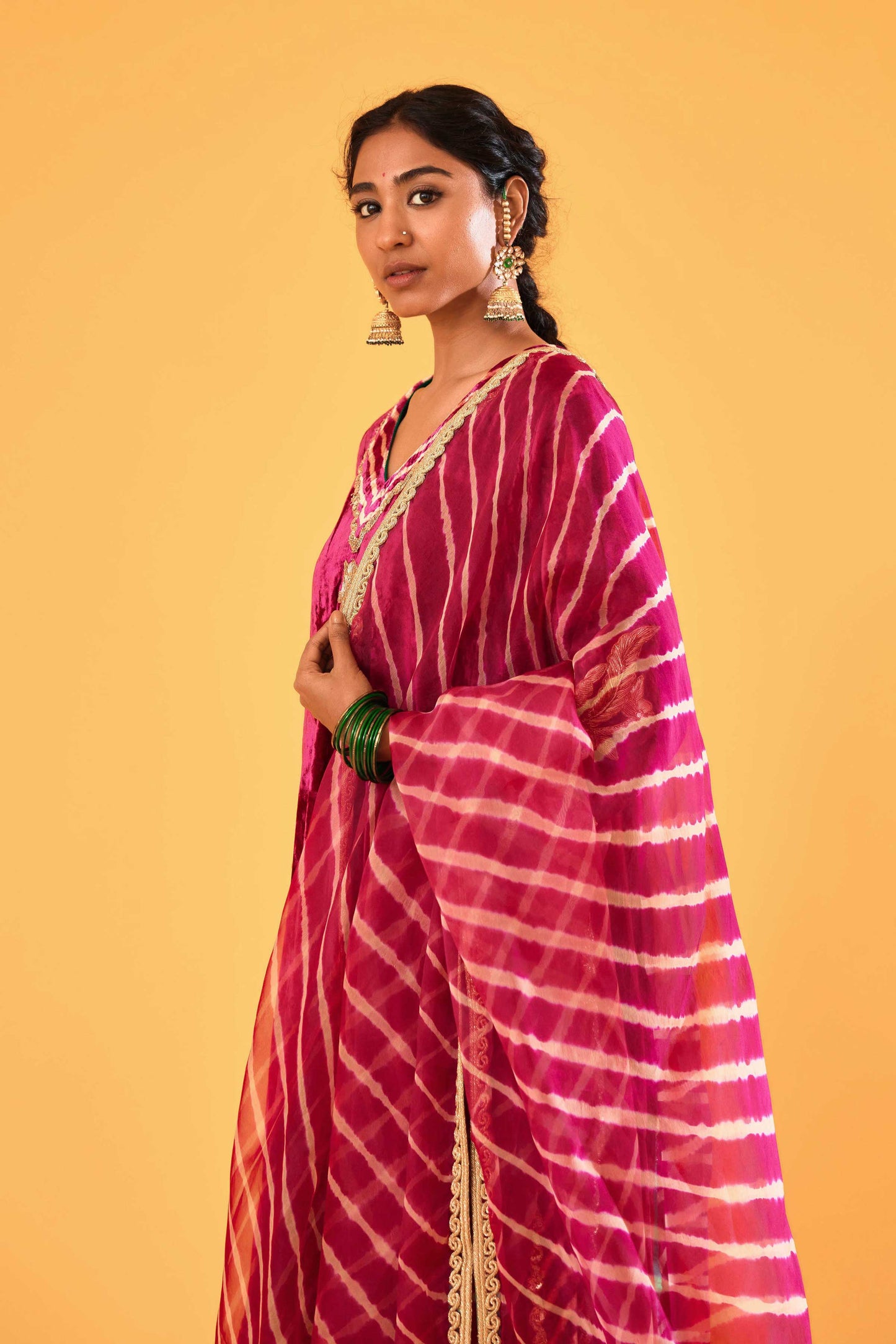 Sagarika Makhmal Joda (Kacha Gulabi)