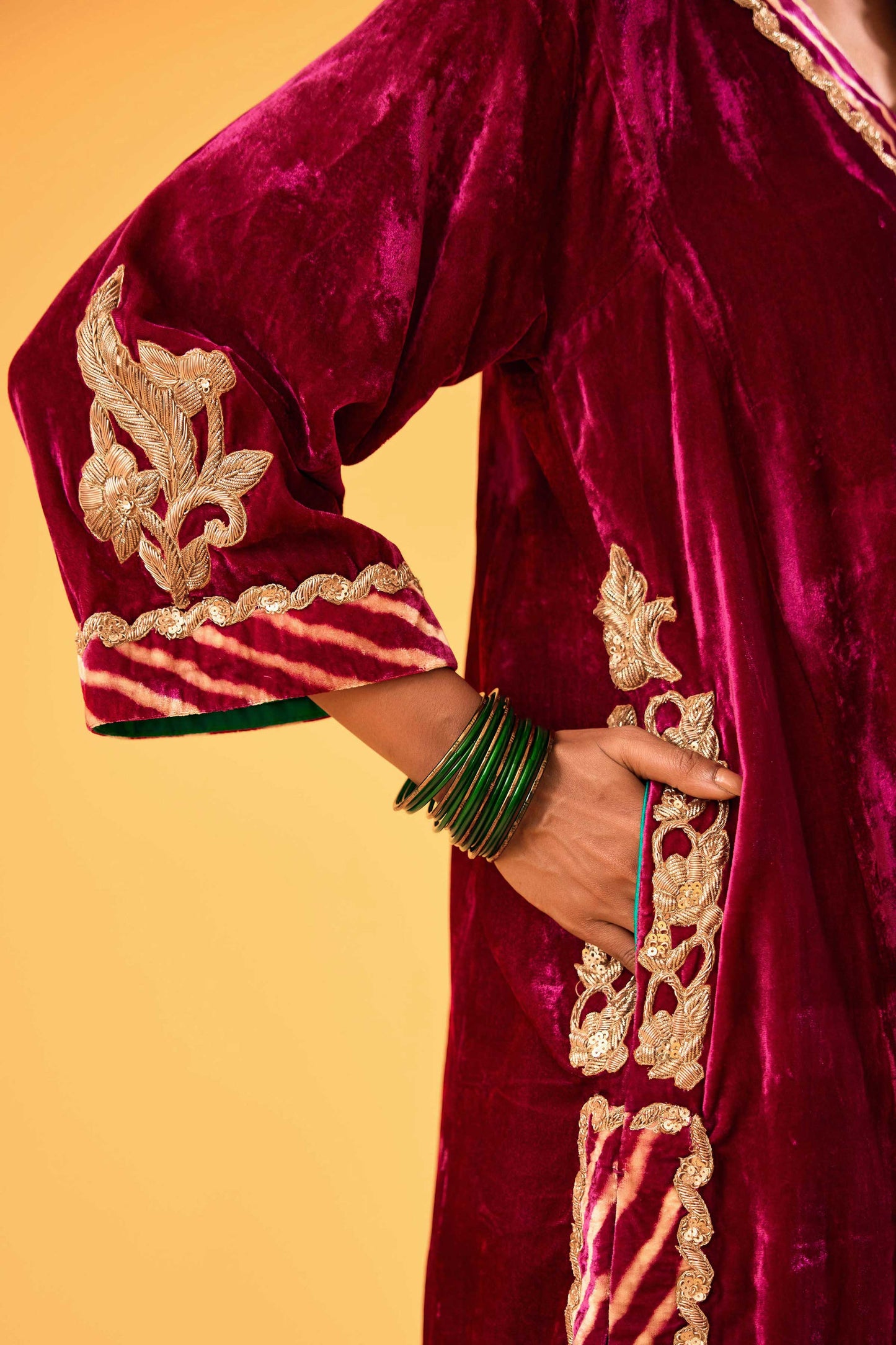 Sagarika Makhmal Joda (Kacha Gulabi)