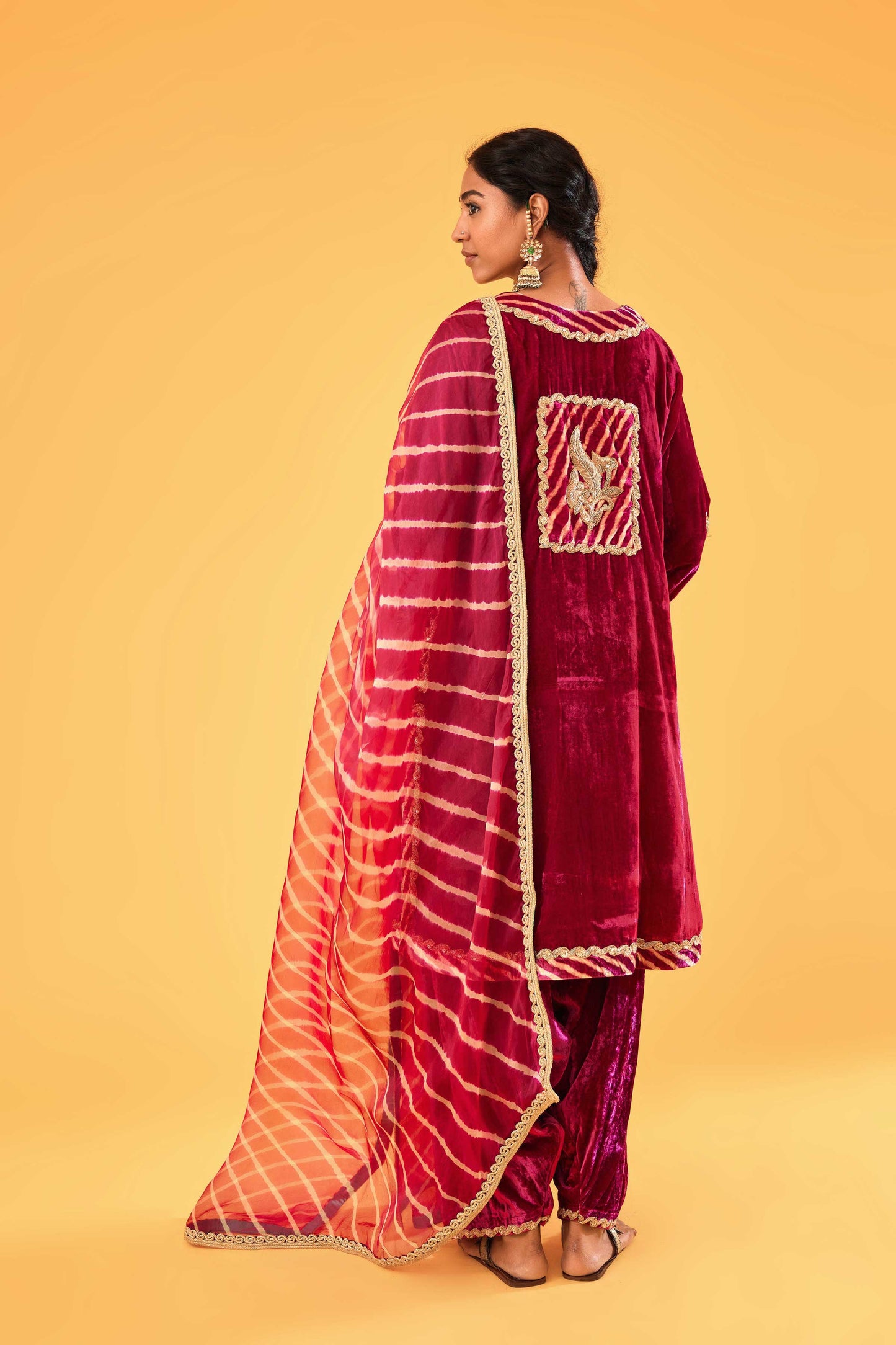 Sagarika Makhmal Joda (Kacha Gulabi)