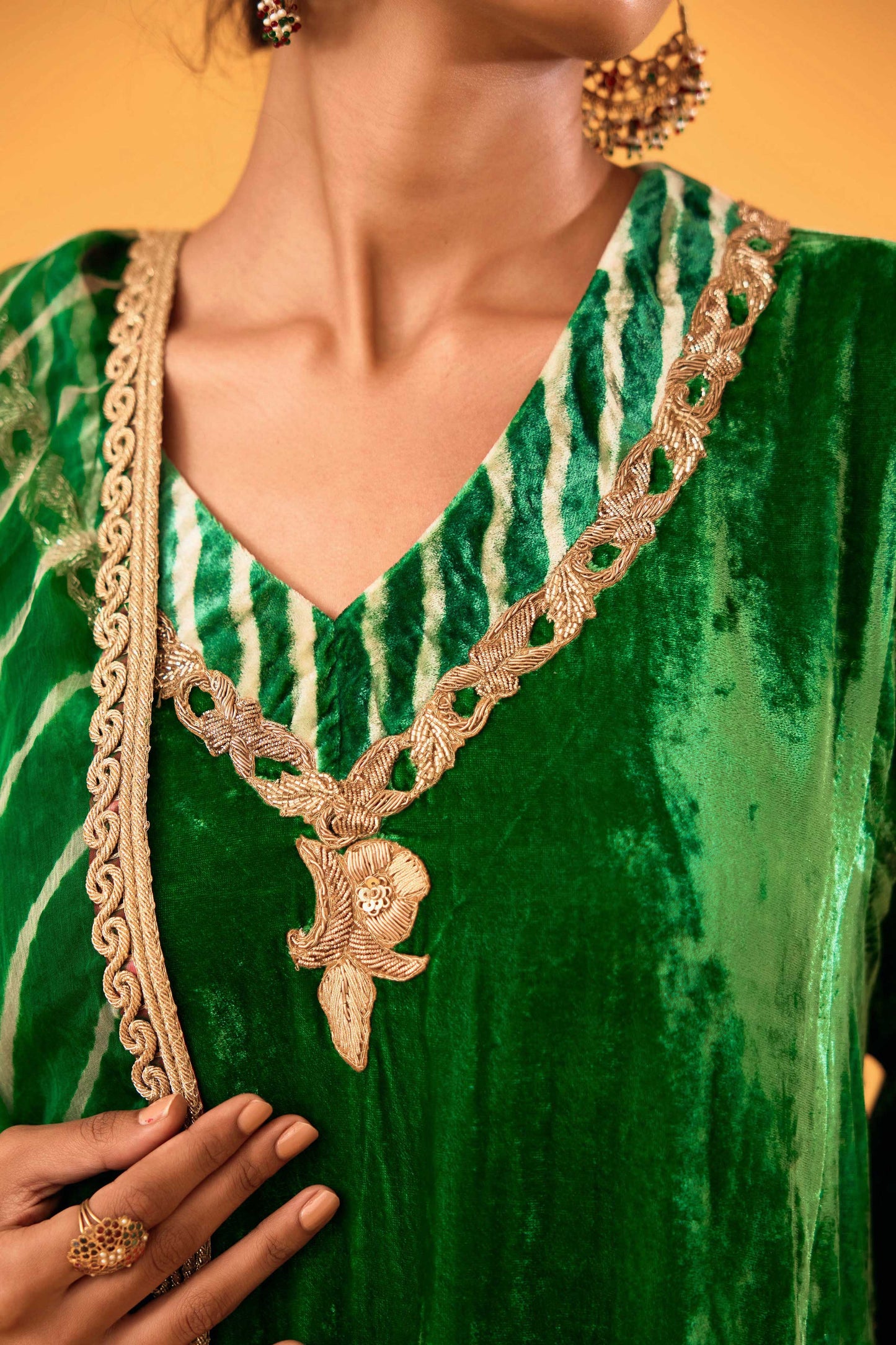 Sagarika Makhmal Joda (Sabz Hara)