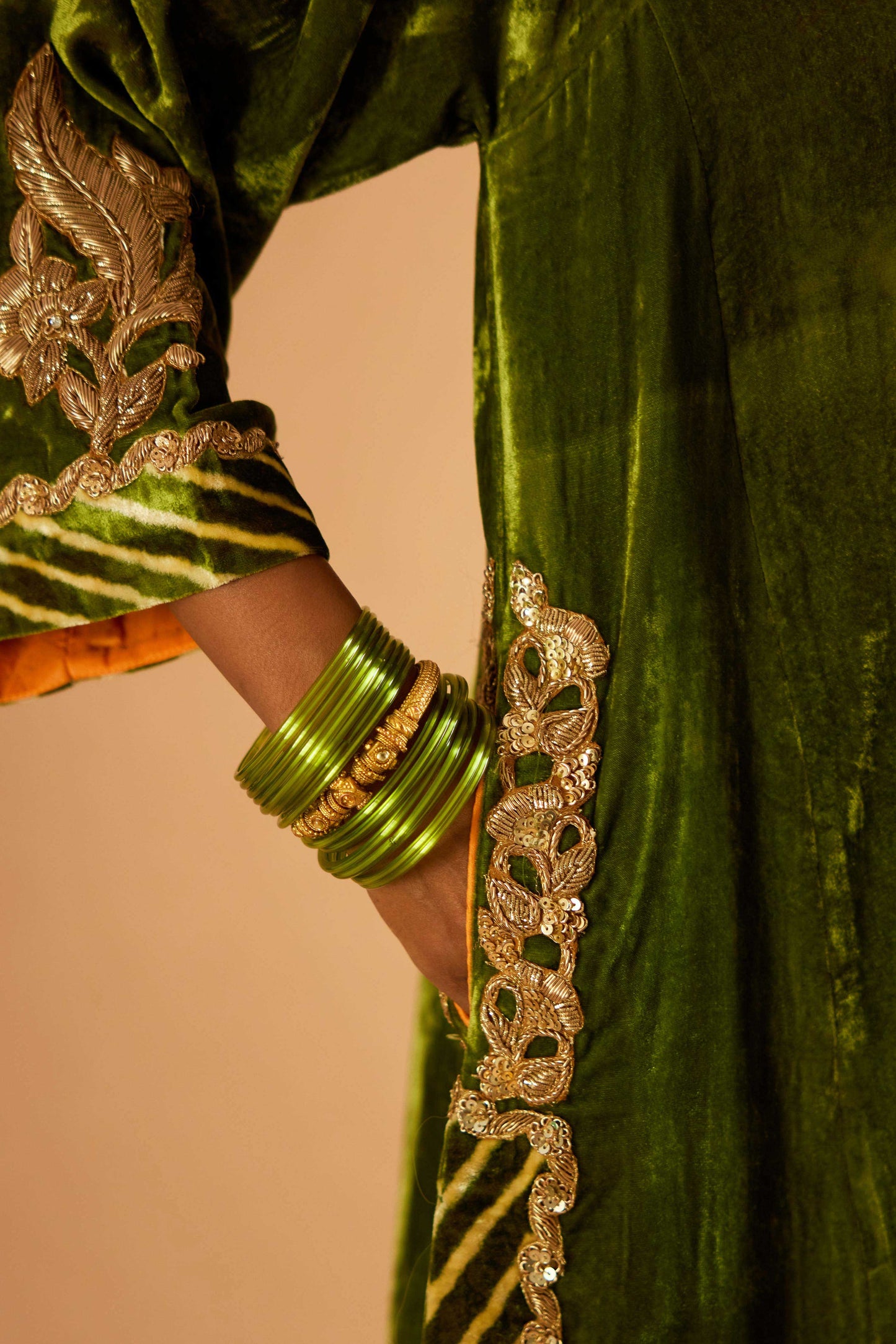 Sagarika Makhmal Joda (Mehndiya)