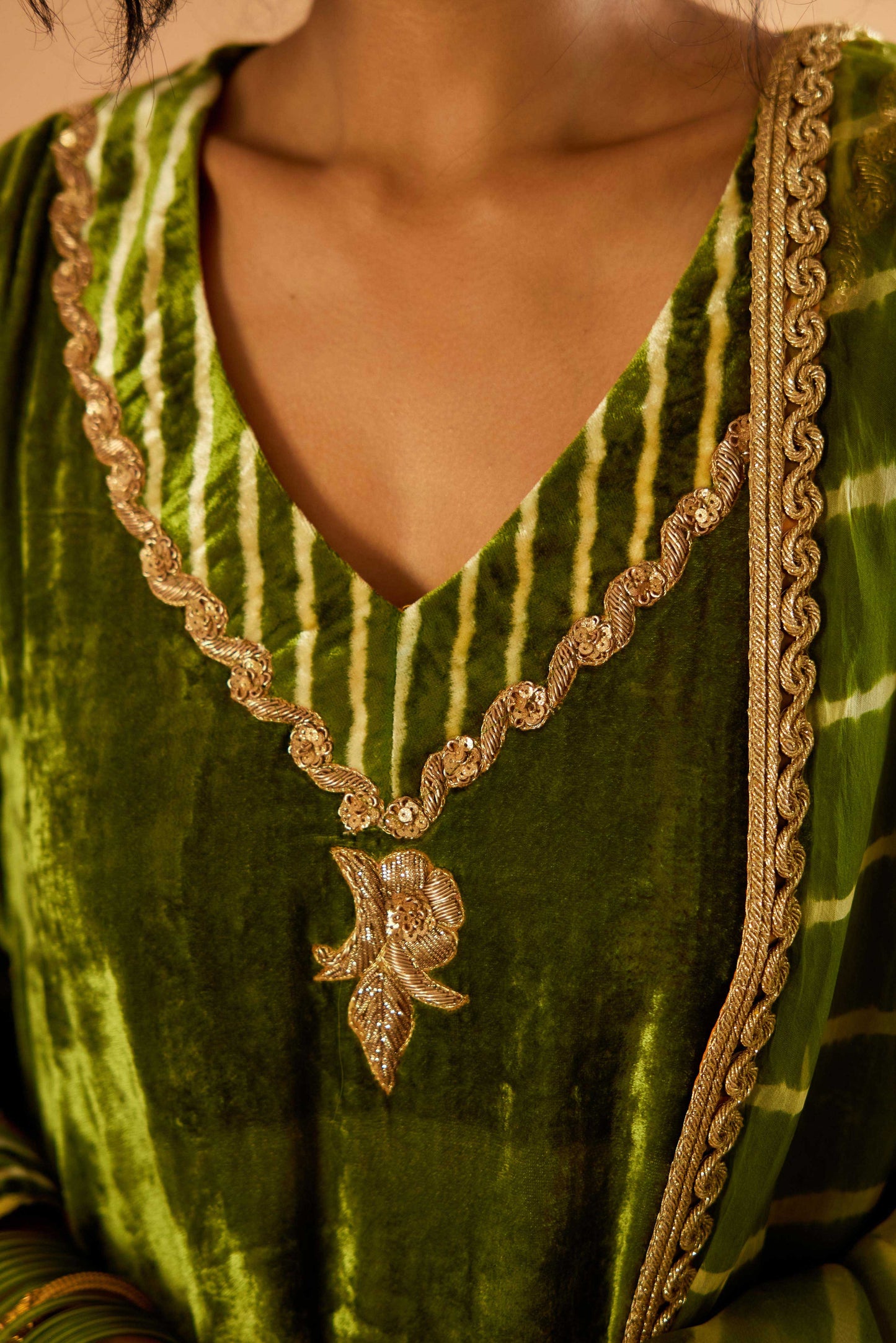 Sagarika Makhmal Joda (Mehndiya)