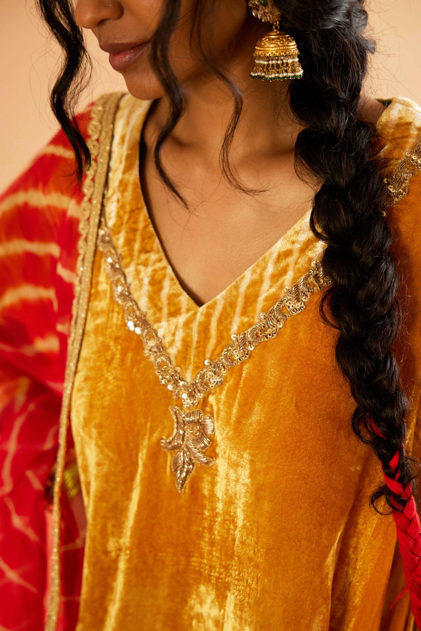 Sagarika Makhmal Joda (Peela)