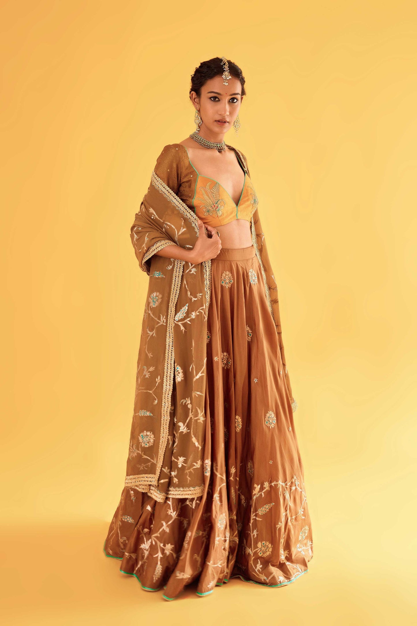 Aishwarya Lehenga (Kaansi)