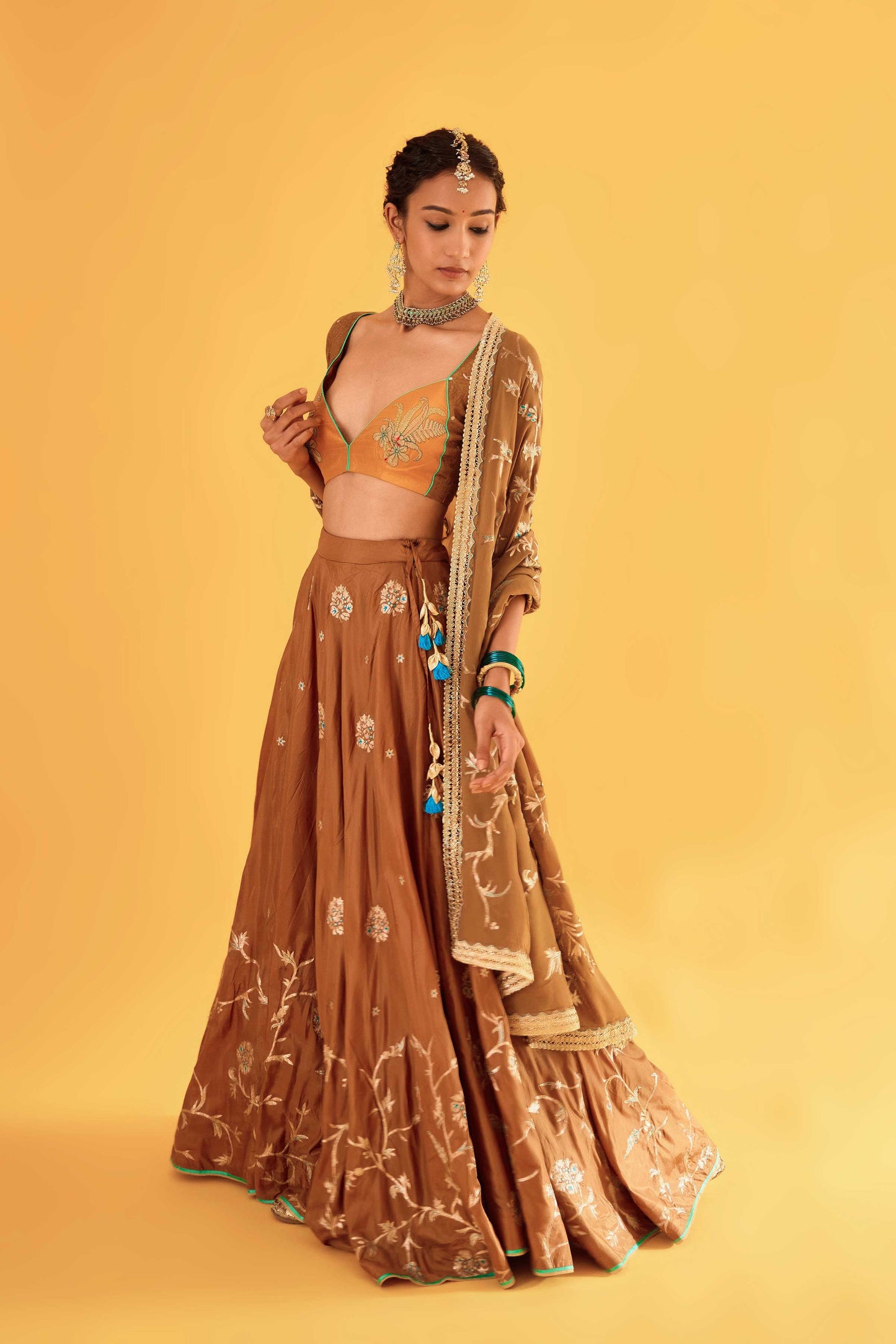 Aishwarya Lehenga (Kaansi)