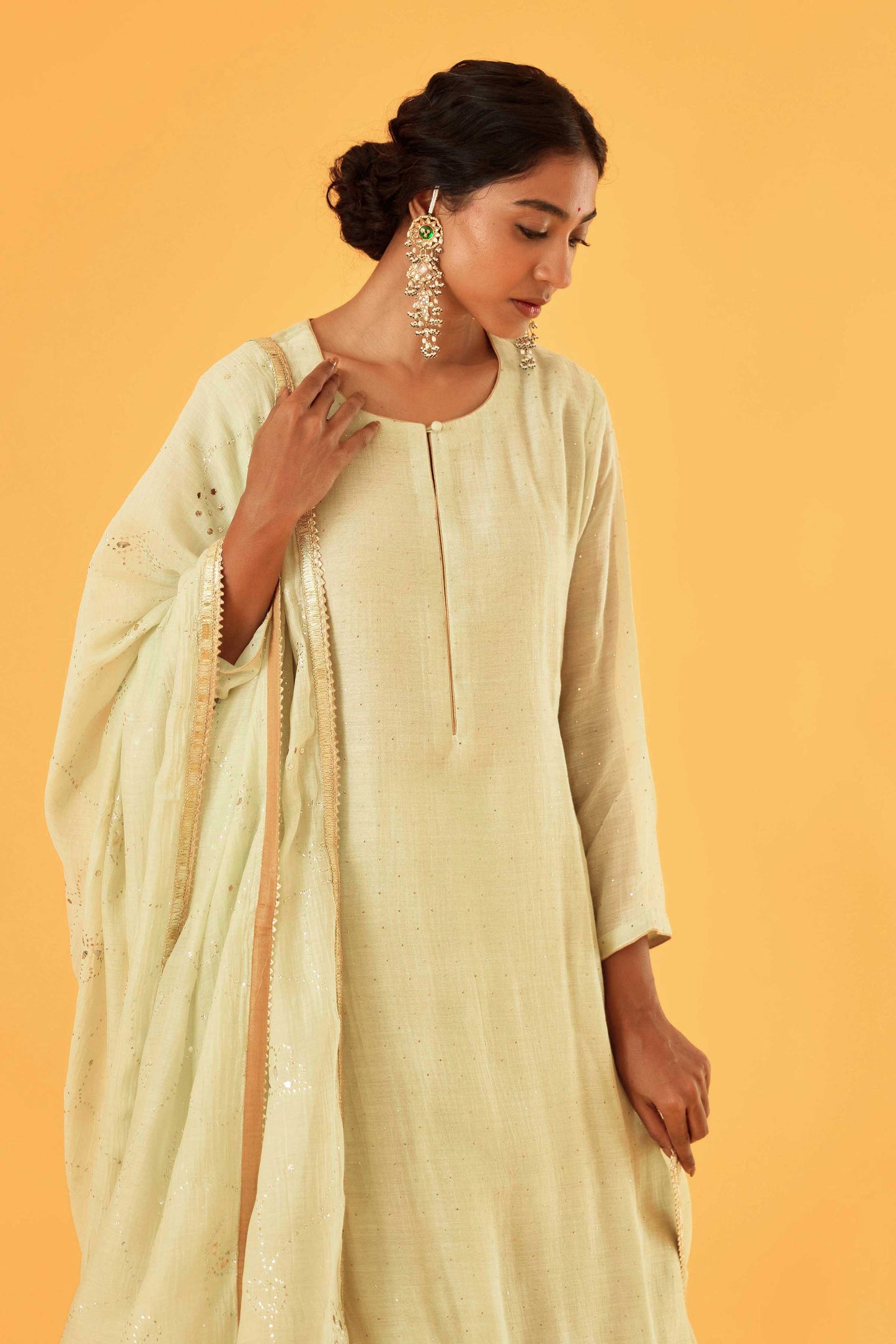 Ambika Devi Lehenga (Offwhite)
