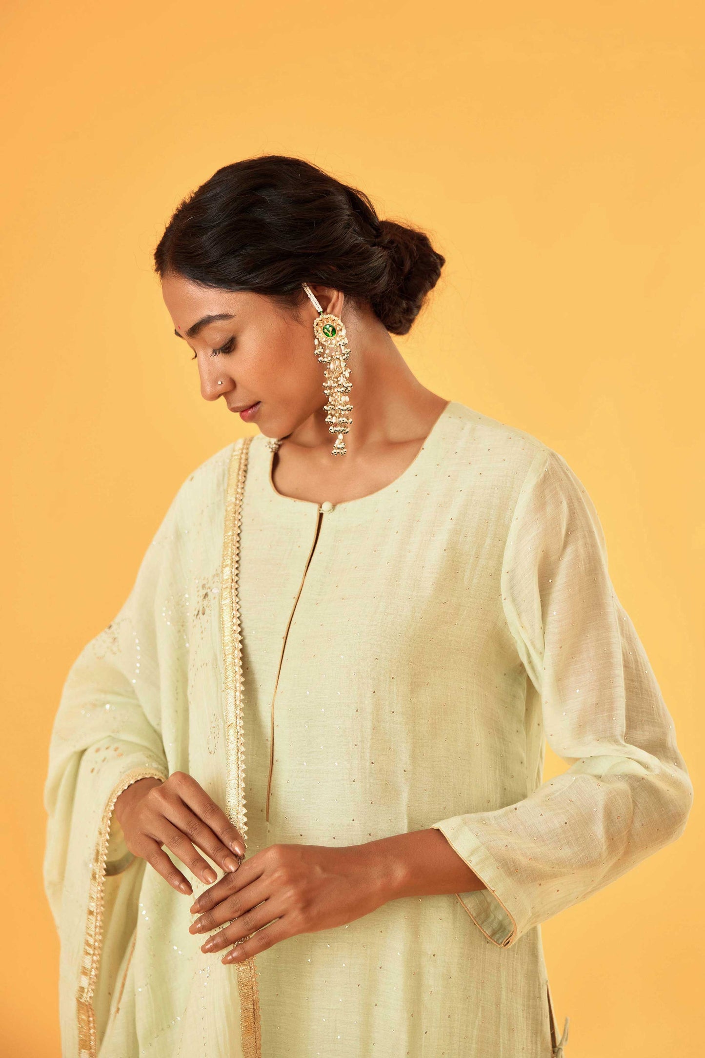 Ambika Devi Lehenga (Offwhite)