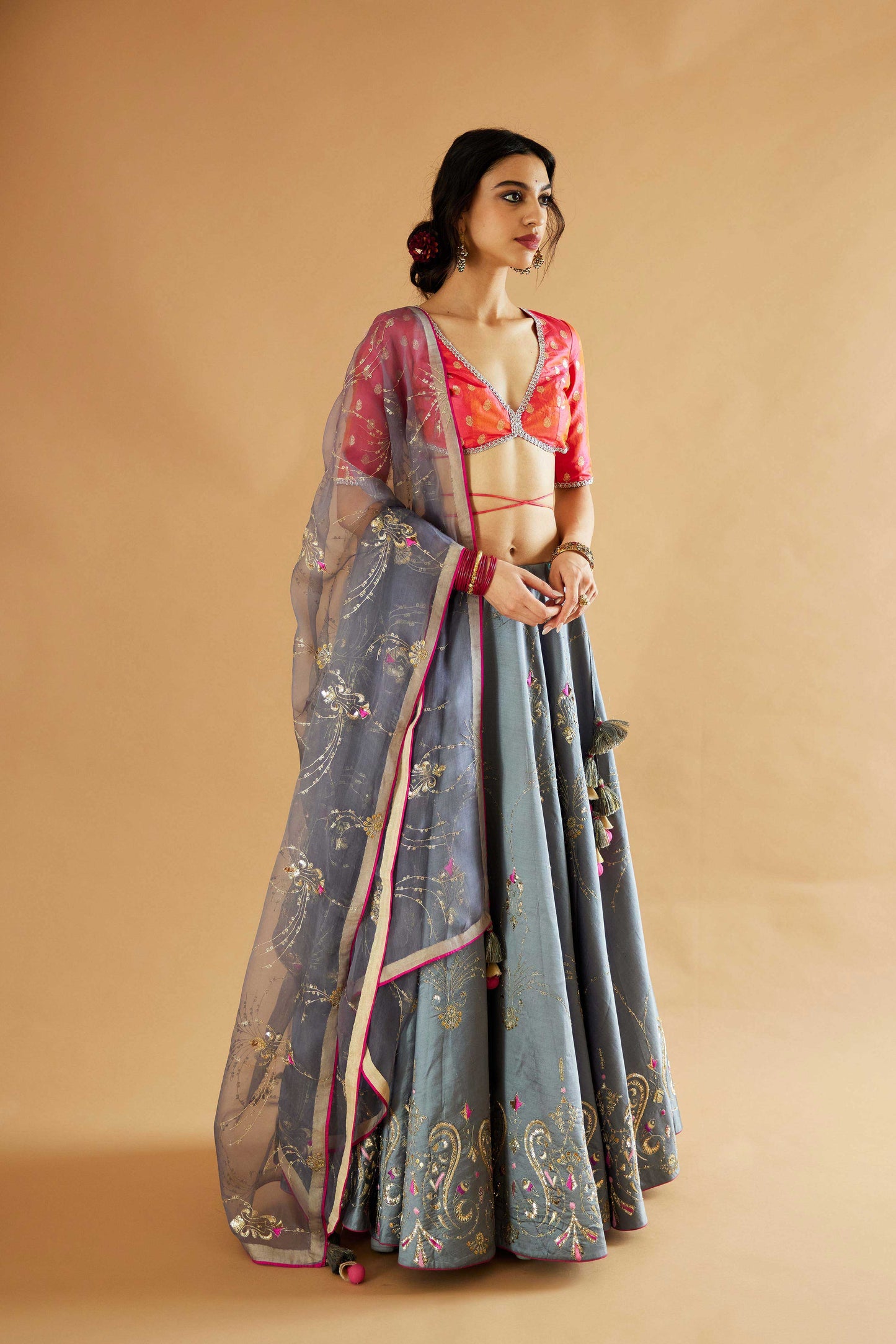 Gayatri Devi Lehenga (Faqtai)