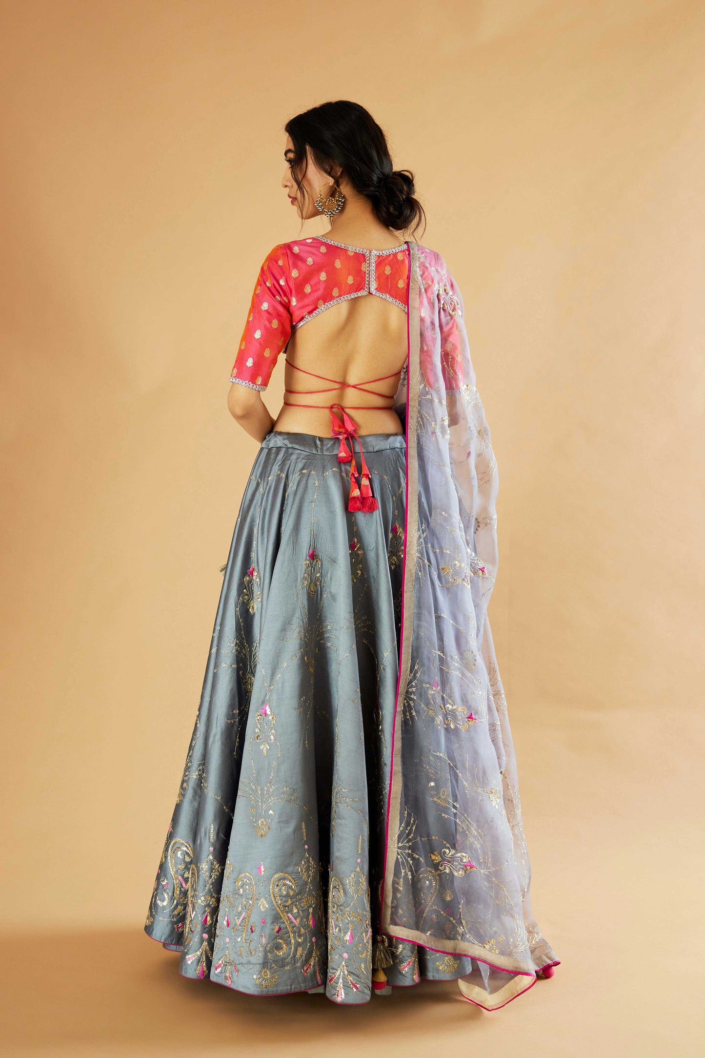 Gayatri Devi Lehenga (Faqtai)