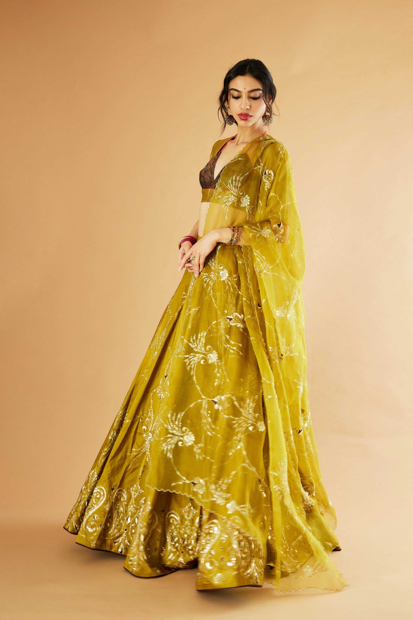 Gayatri Devi Lehenga (Mehendiya)