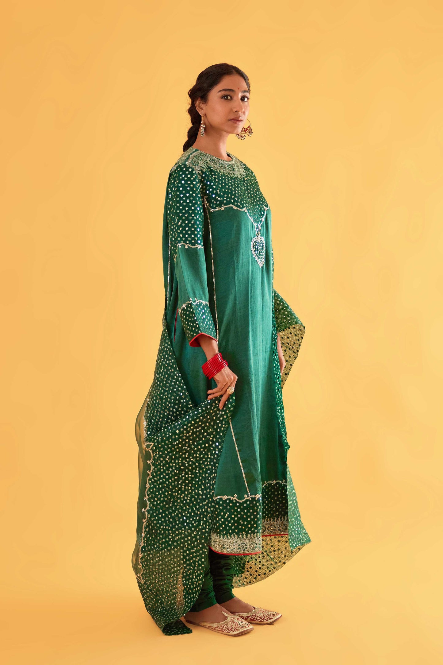 Himakshi Devi joda- Kaahi