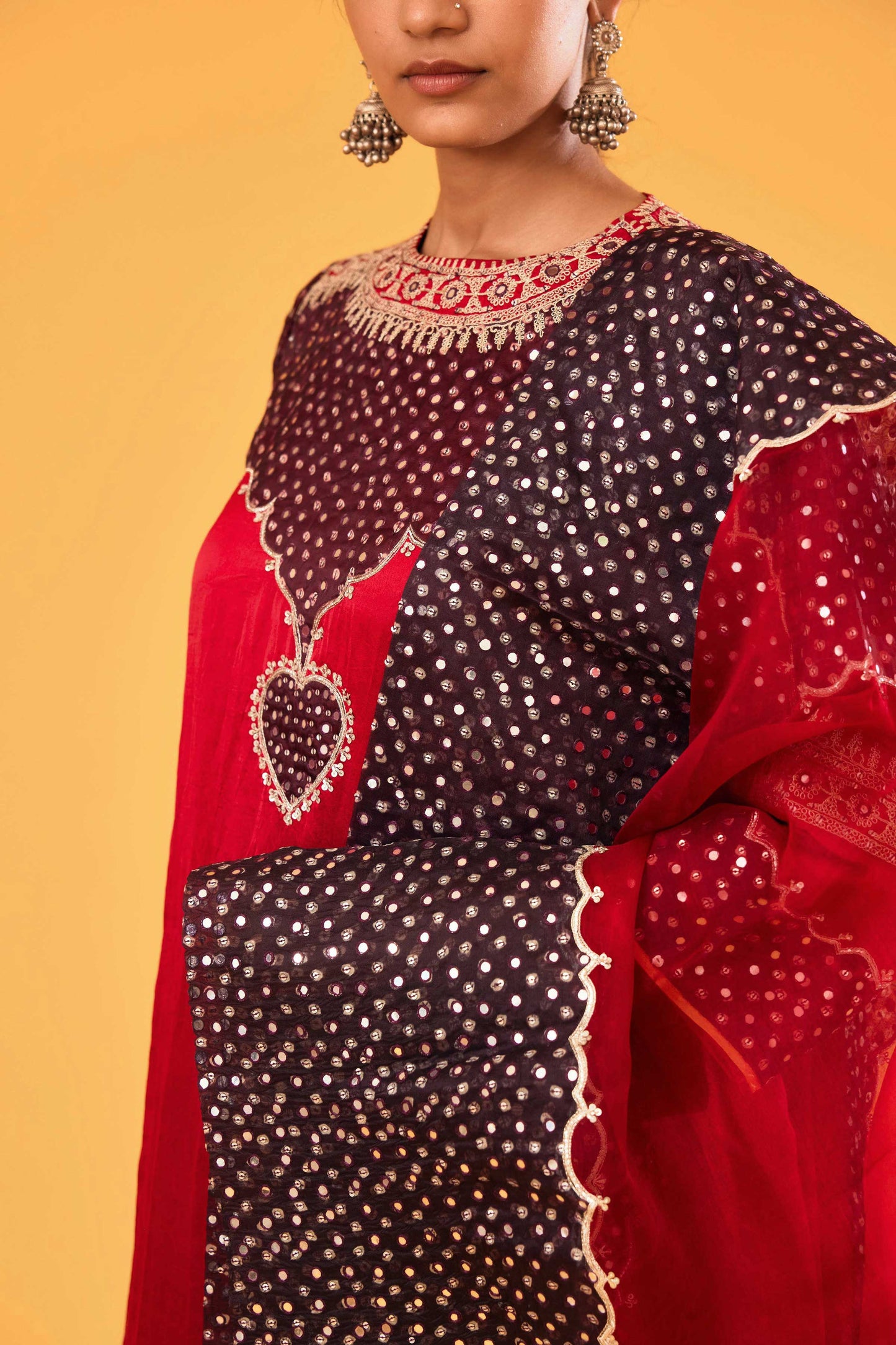 Himakshi Devi joda- Gulabi