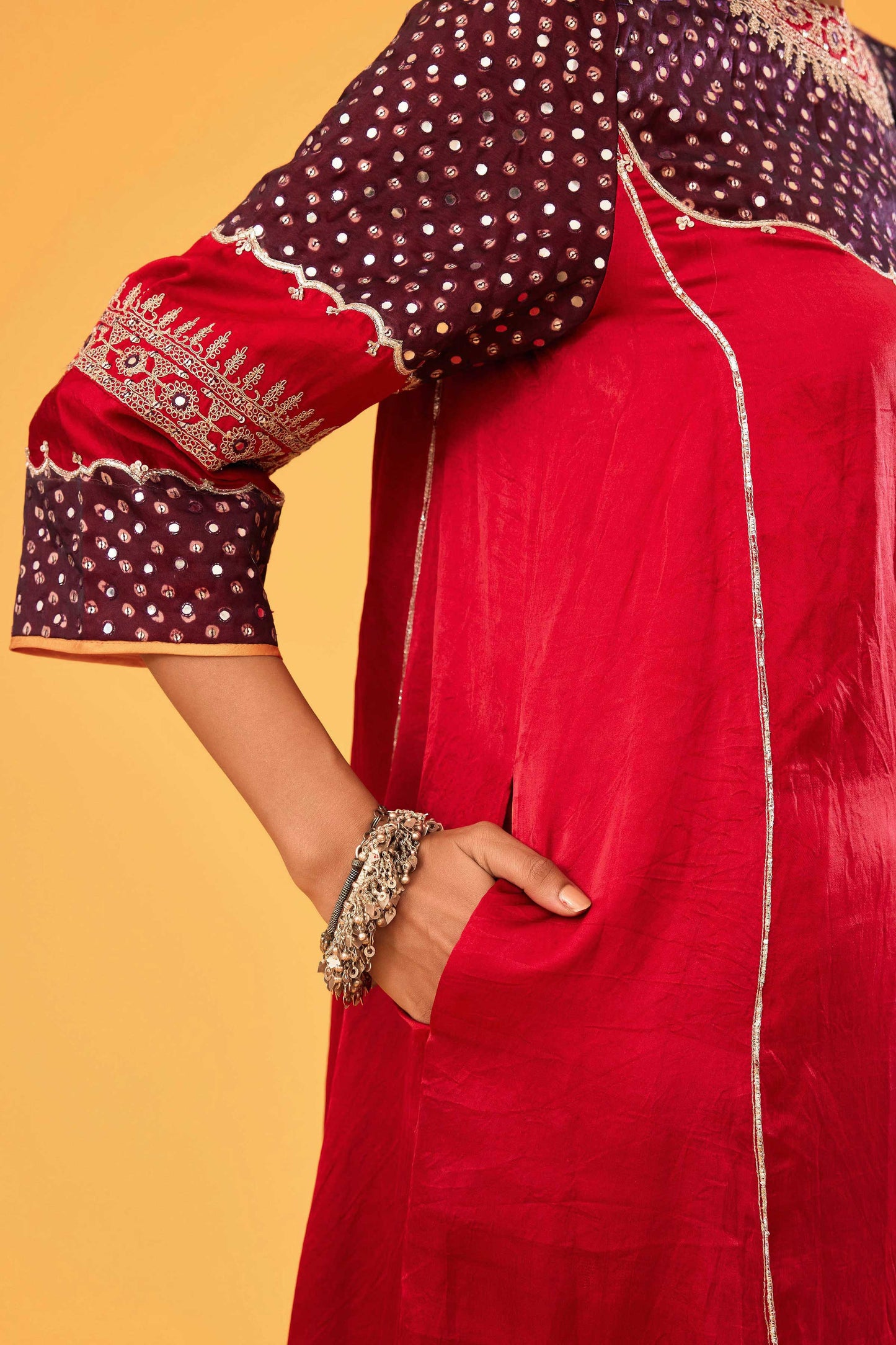 Himakshi Devi joda- Kaahi