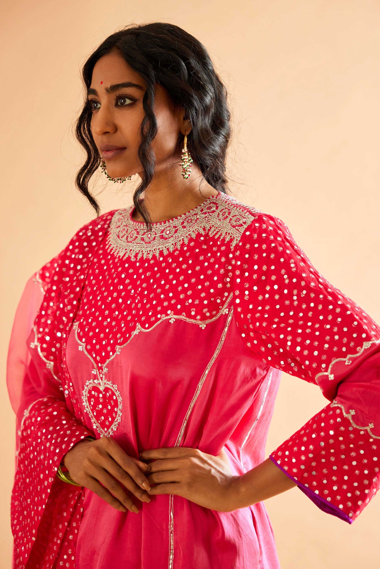 Himakshi Devi joda- Gulabi