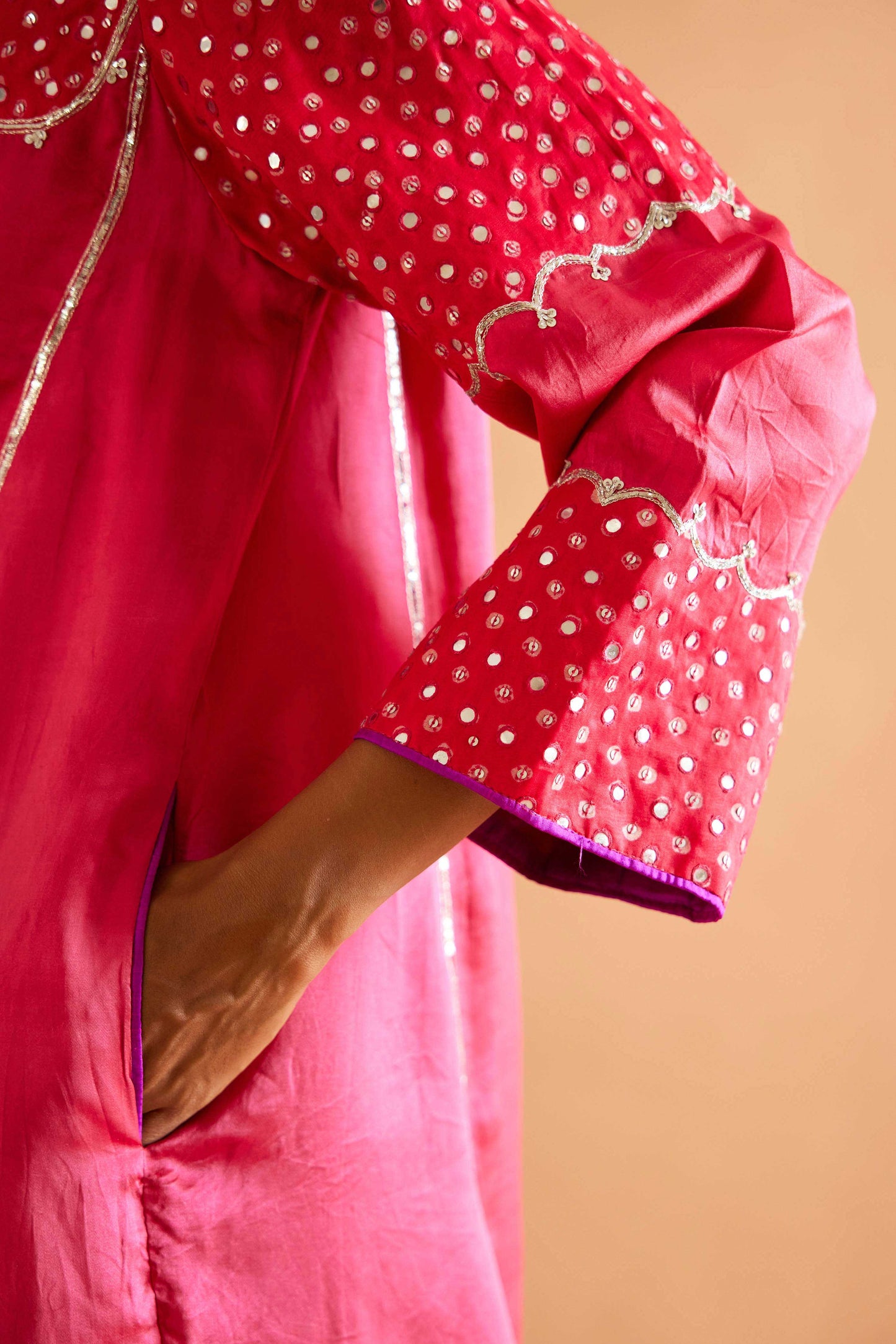 Himakshi Devi joda- Gulabi