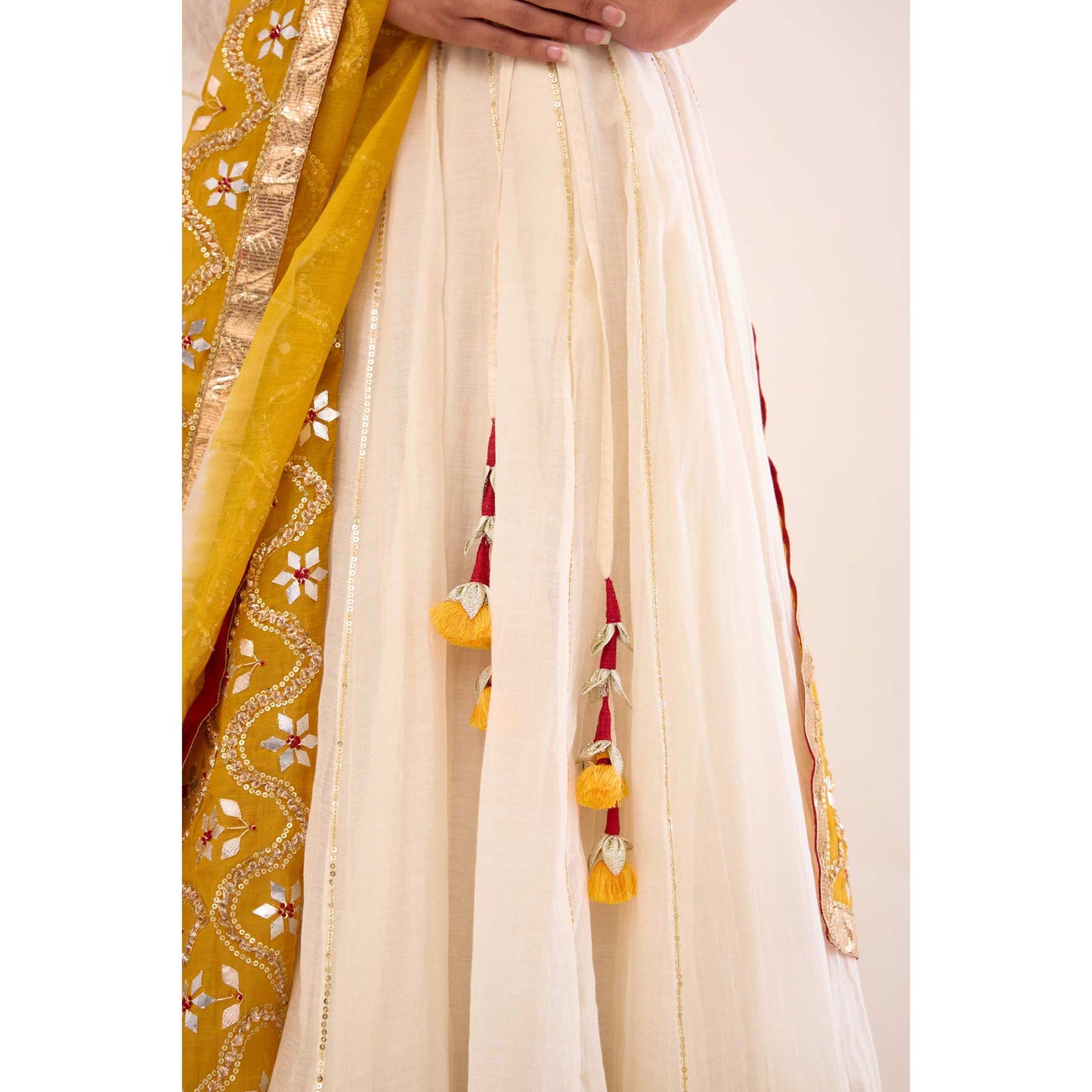 Indrani Lehenga Halka Safed and Peela