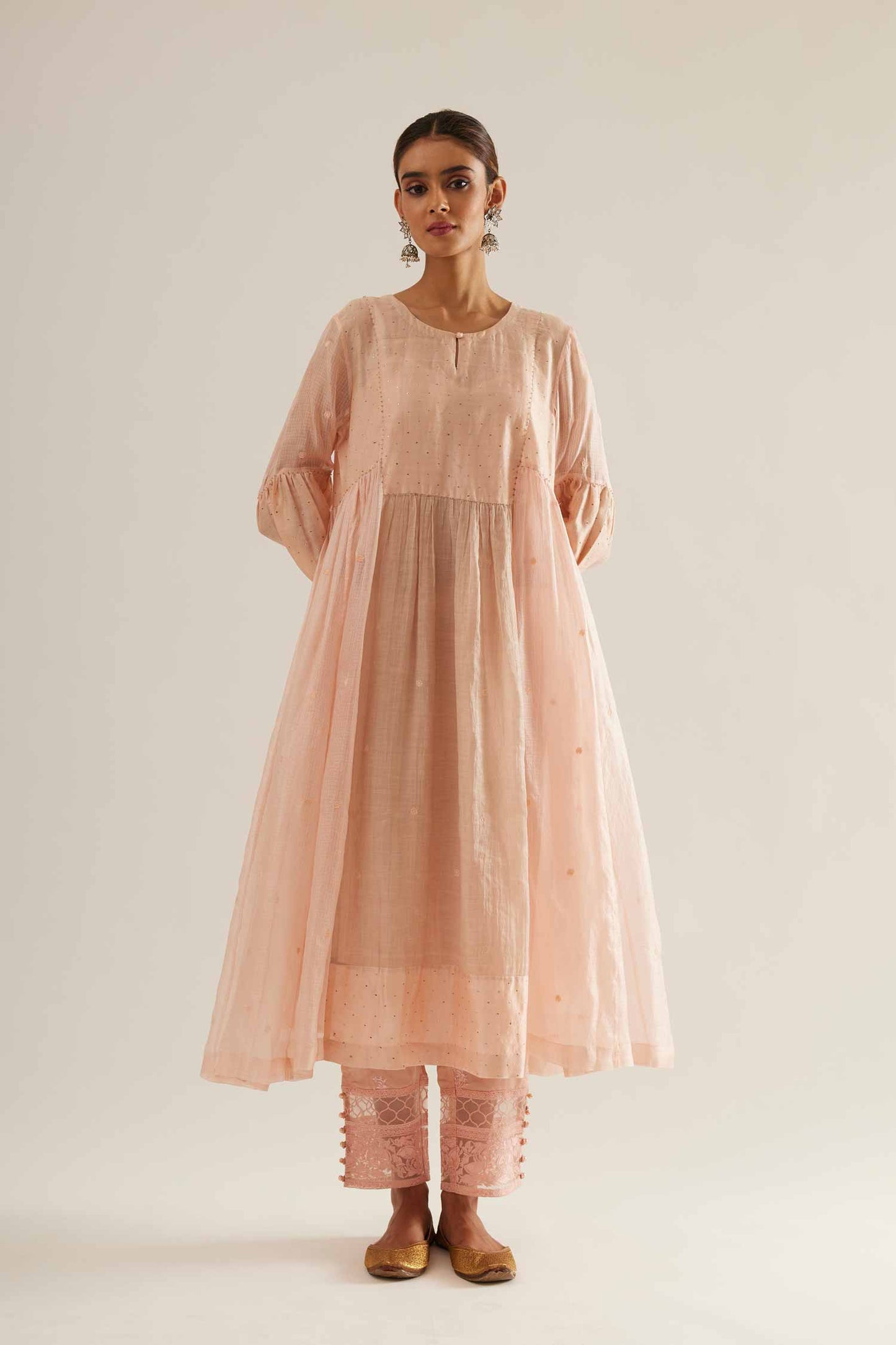 Kota ki Kahani pink joda