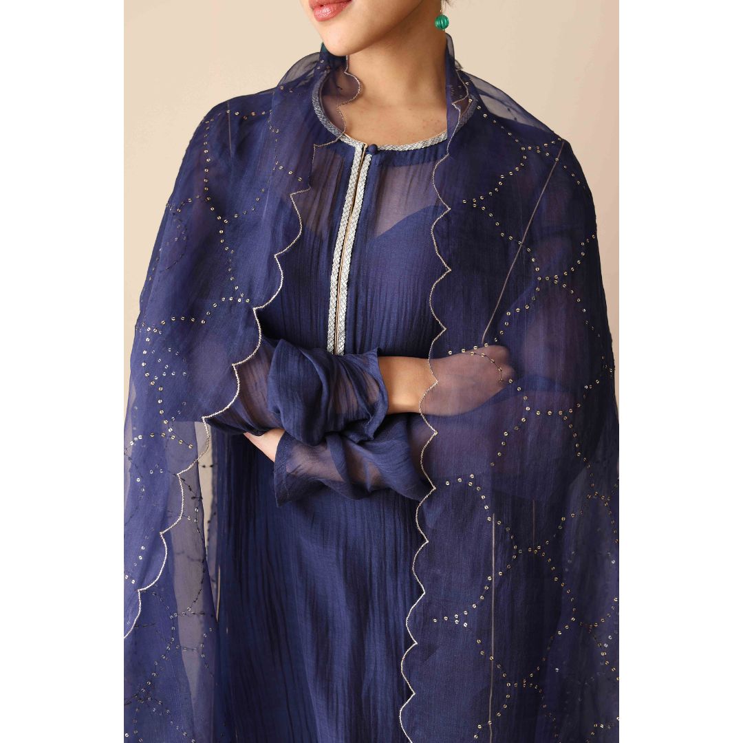 Mahepusht Sitara Jaal in Gehra Neela