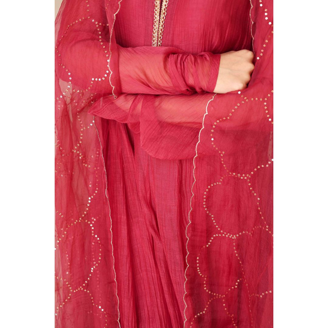 Mahepusht Sitara Jaal Surkh
