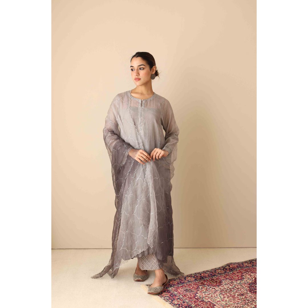 Mahepusht Sitara Jaal Gulabi Ombré Joda