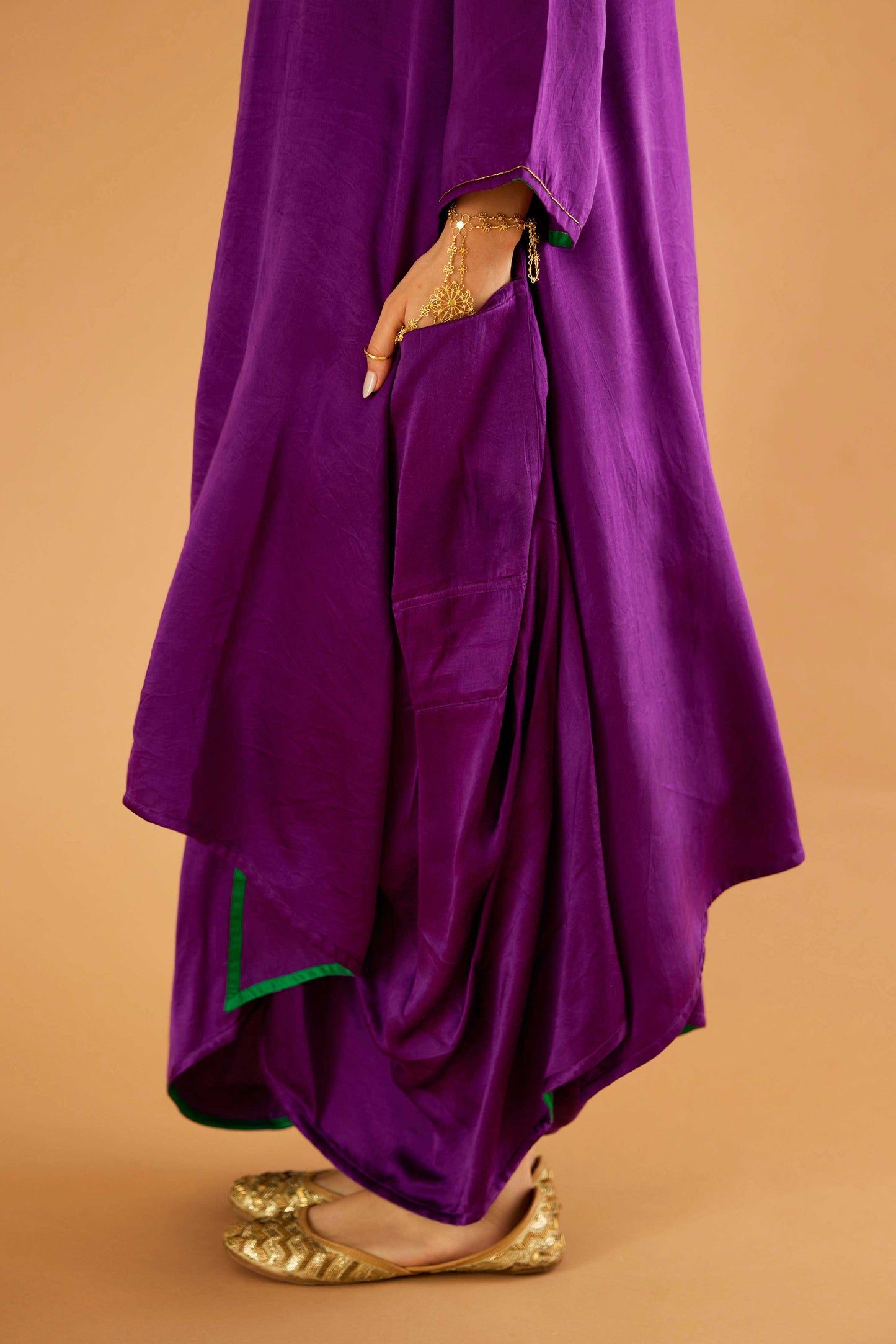 Reshmi Zareena joda (Jamuni)