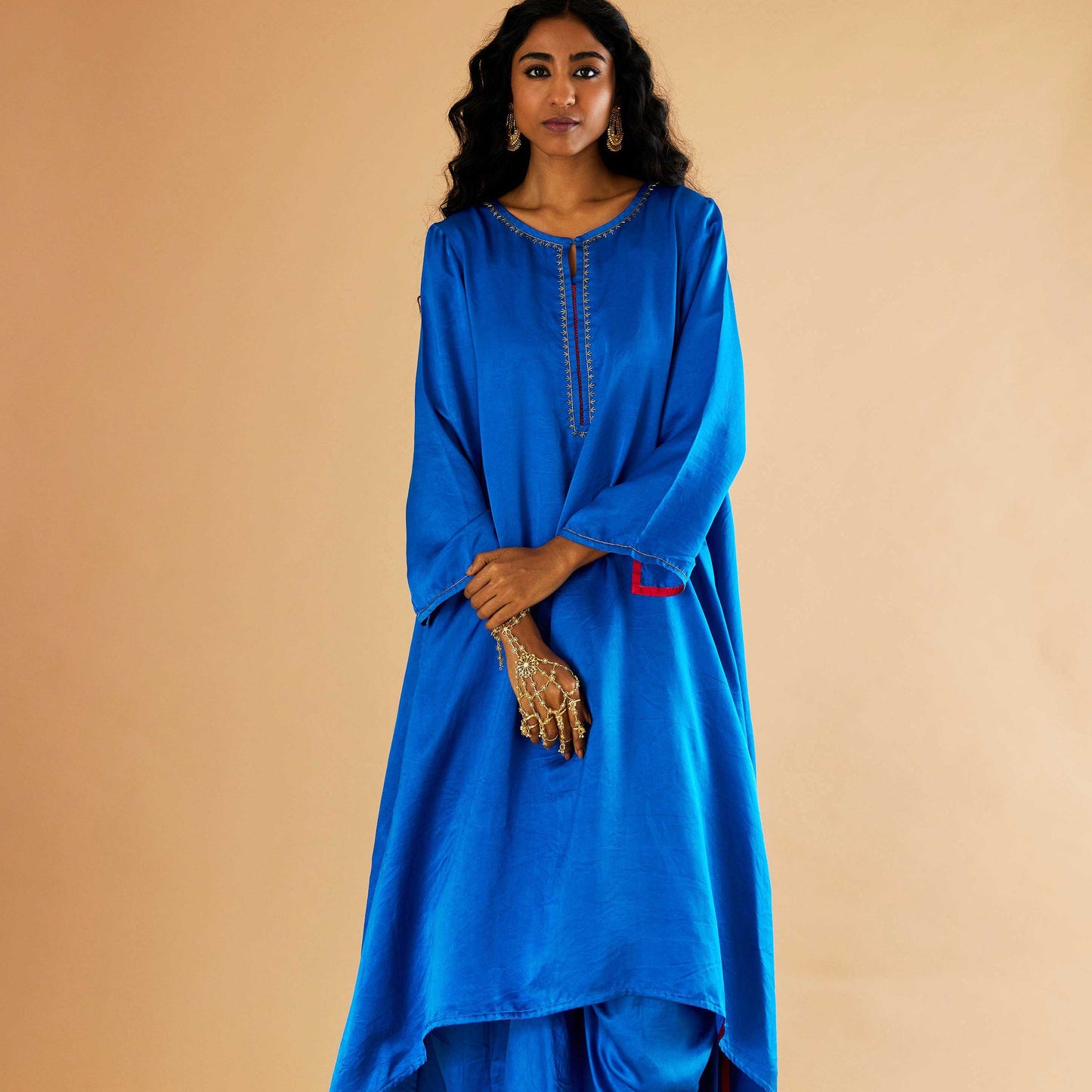 Reshmi Zareena joda (Neela)