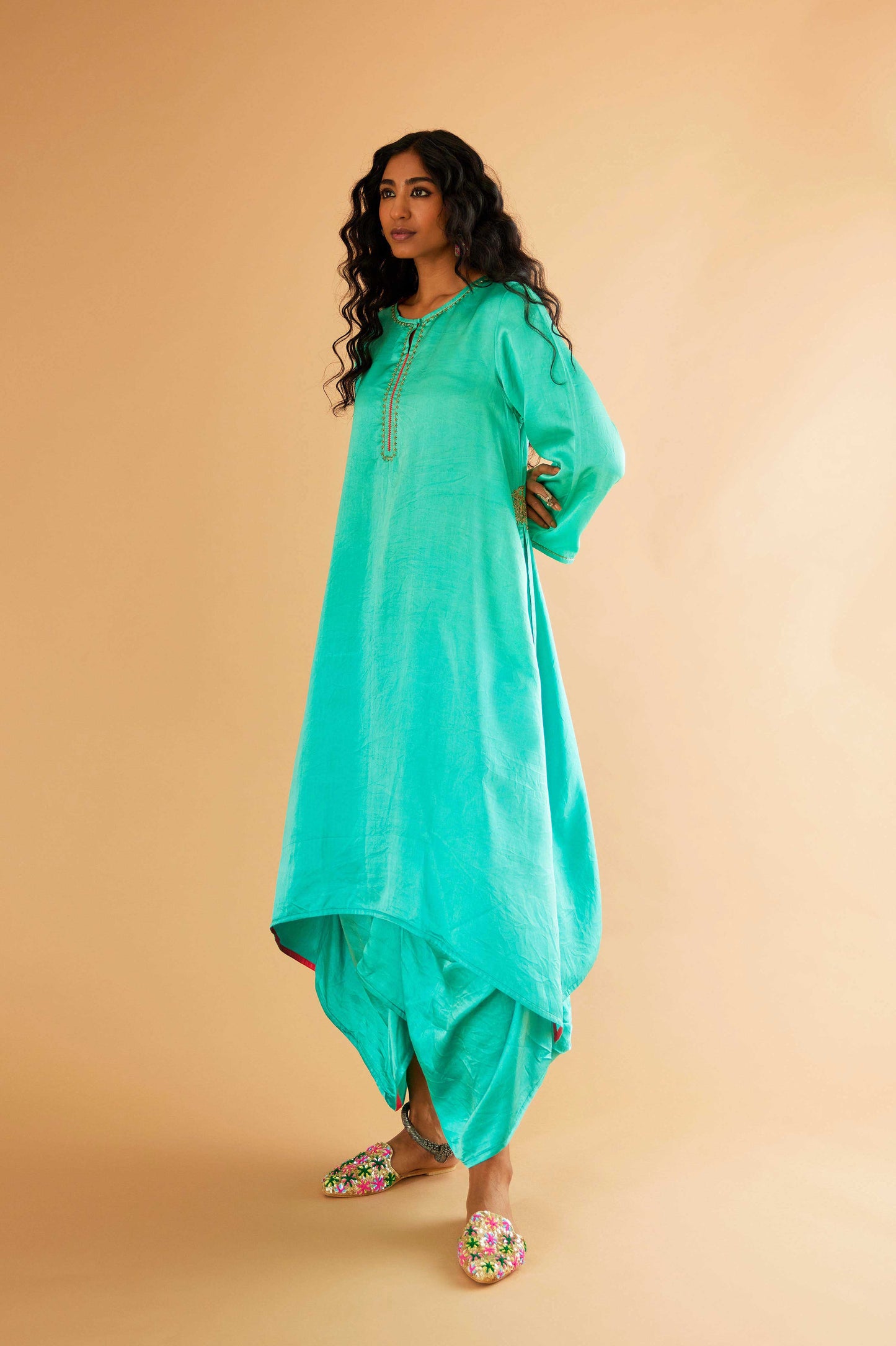 Reshmi Zareena joda (Firozi)