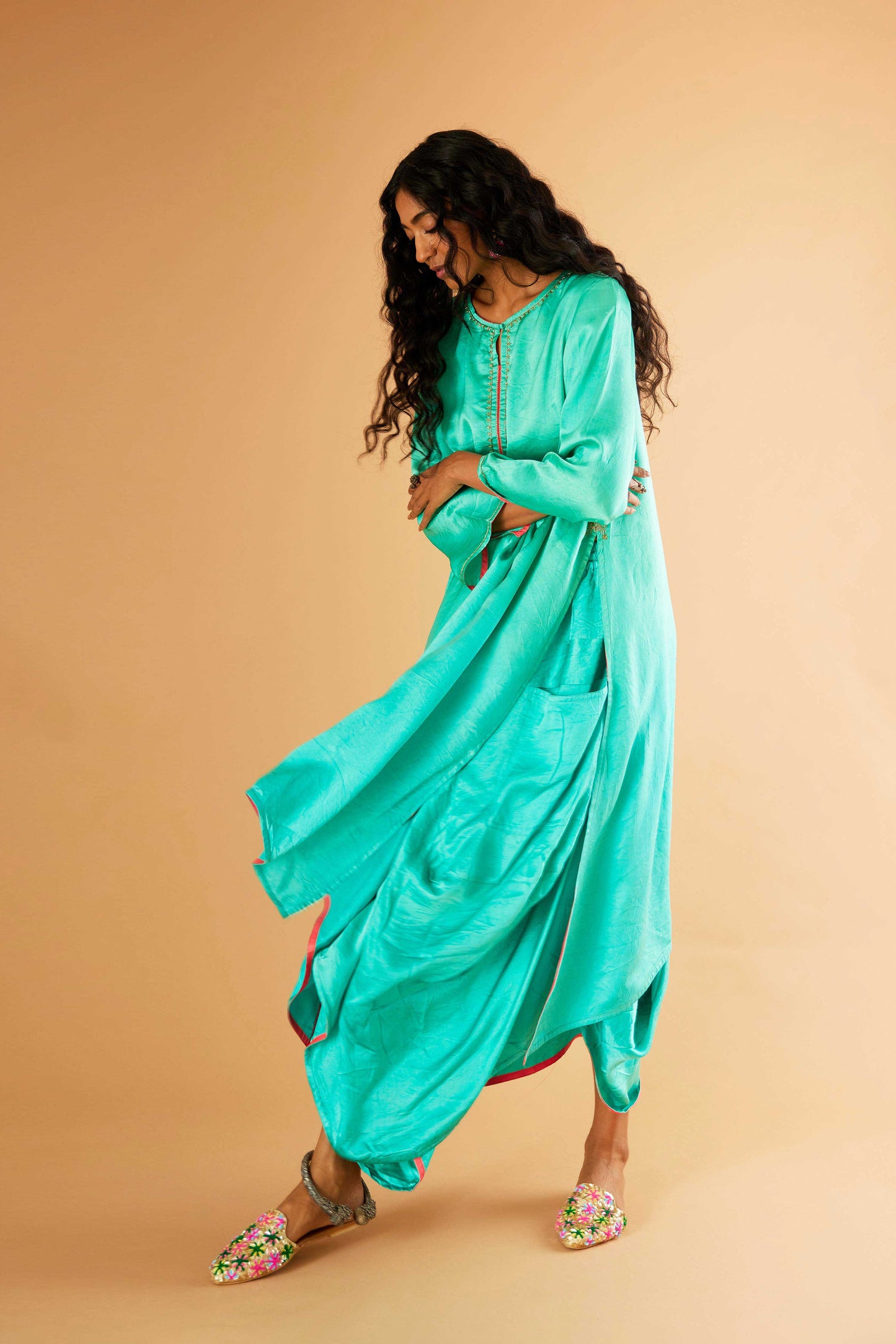 Reshmi Zareena joda (Firozi)
