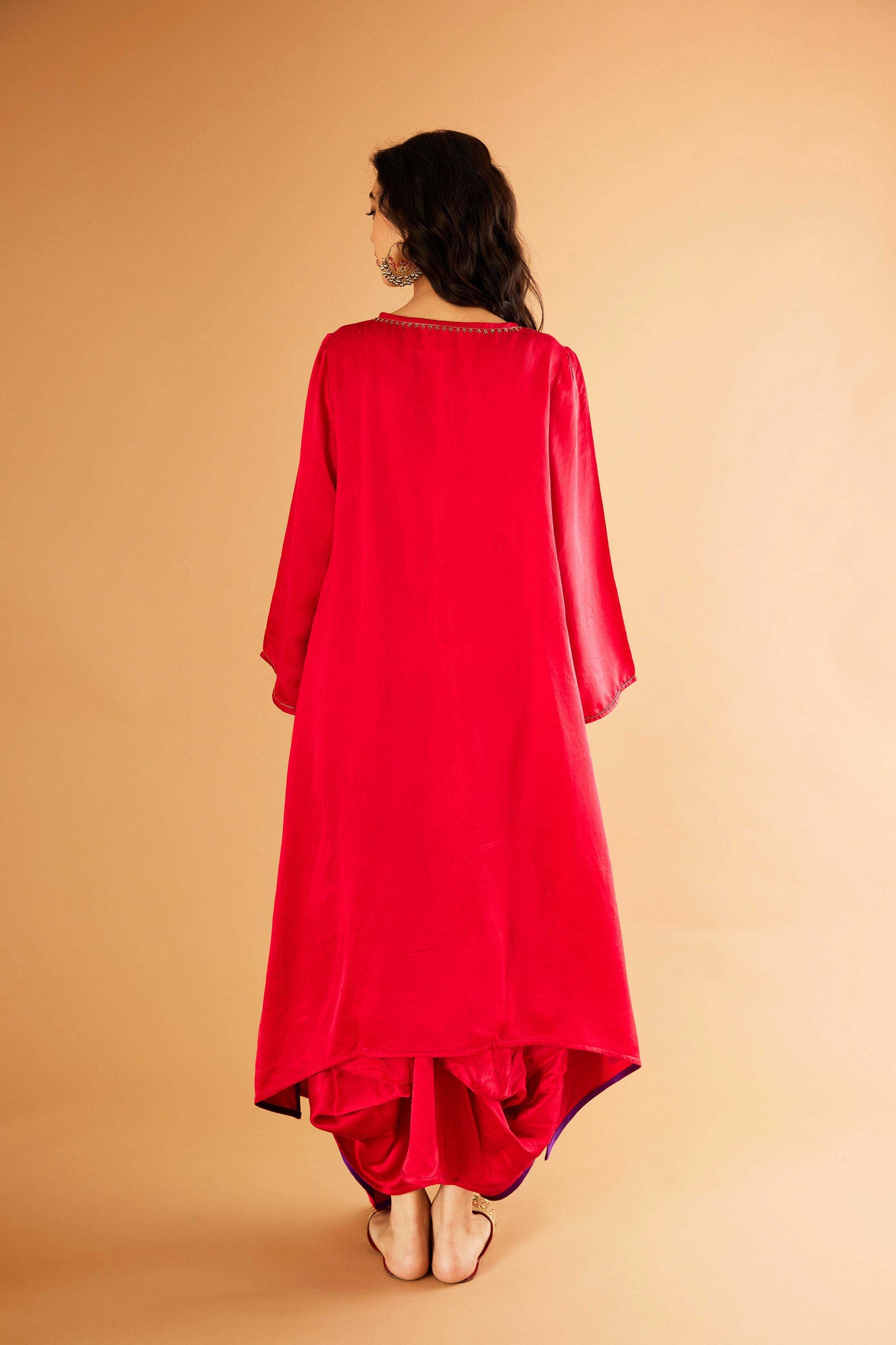 Reshmi Zareena joda (Surkh)