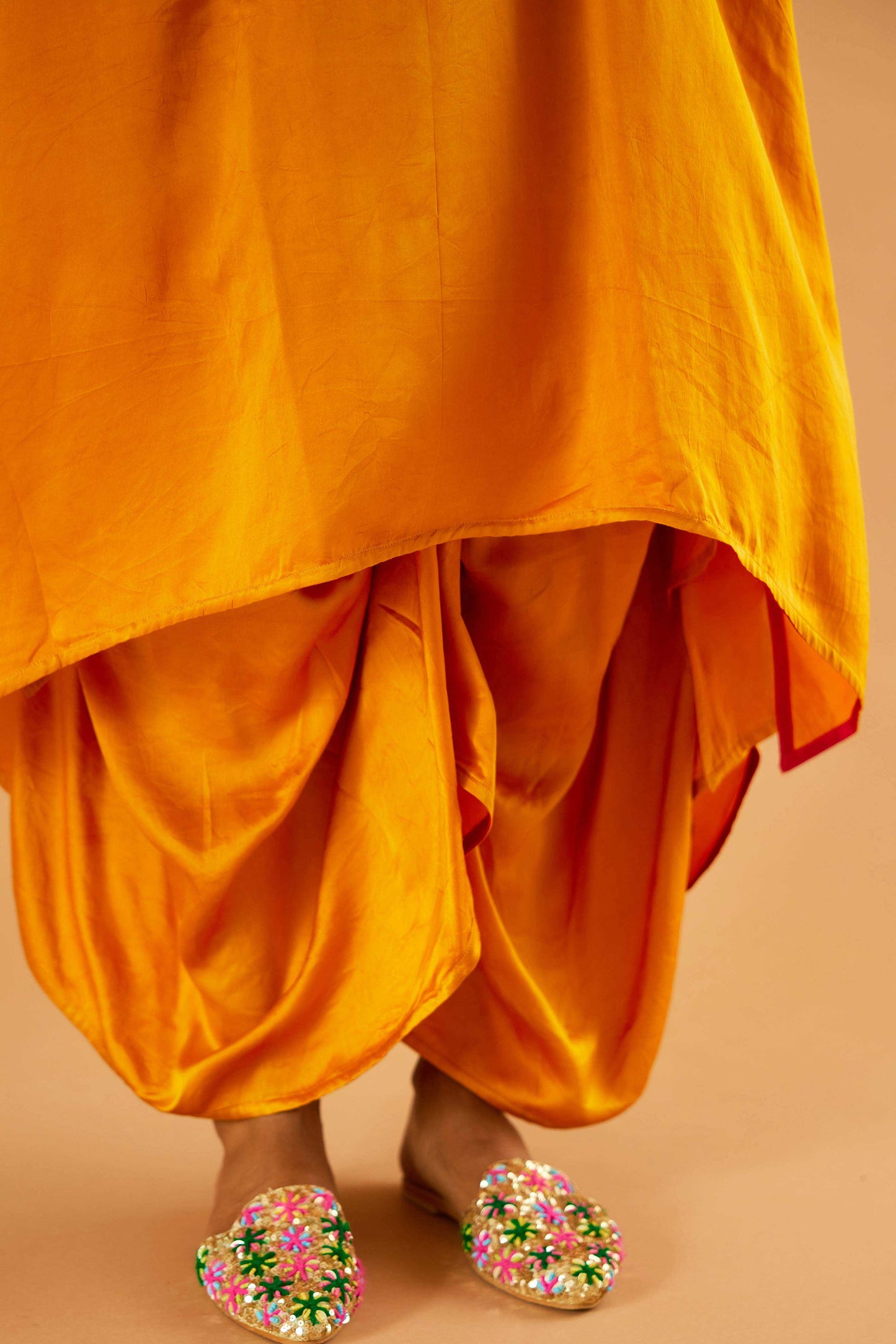 Reshmi Zareena joda (Zardai)