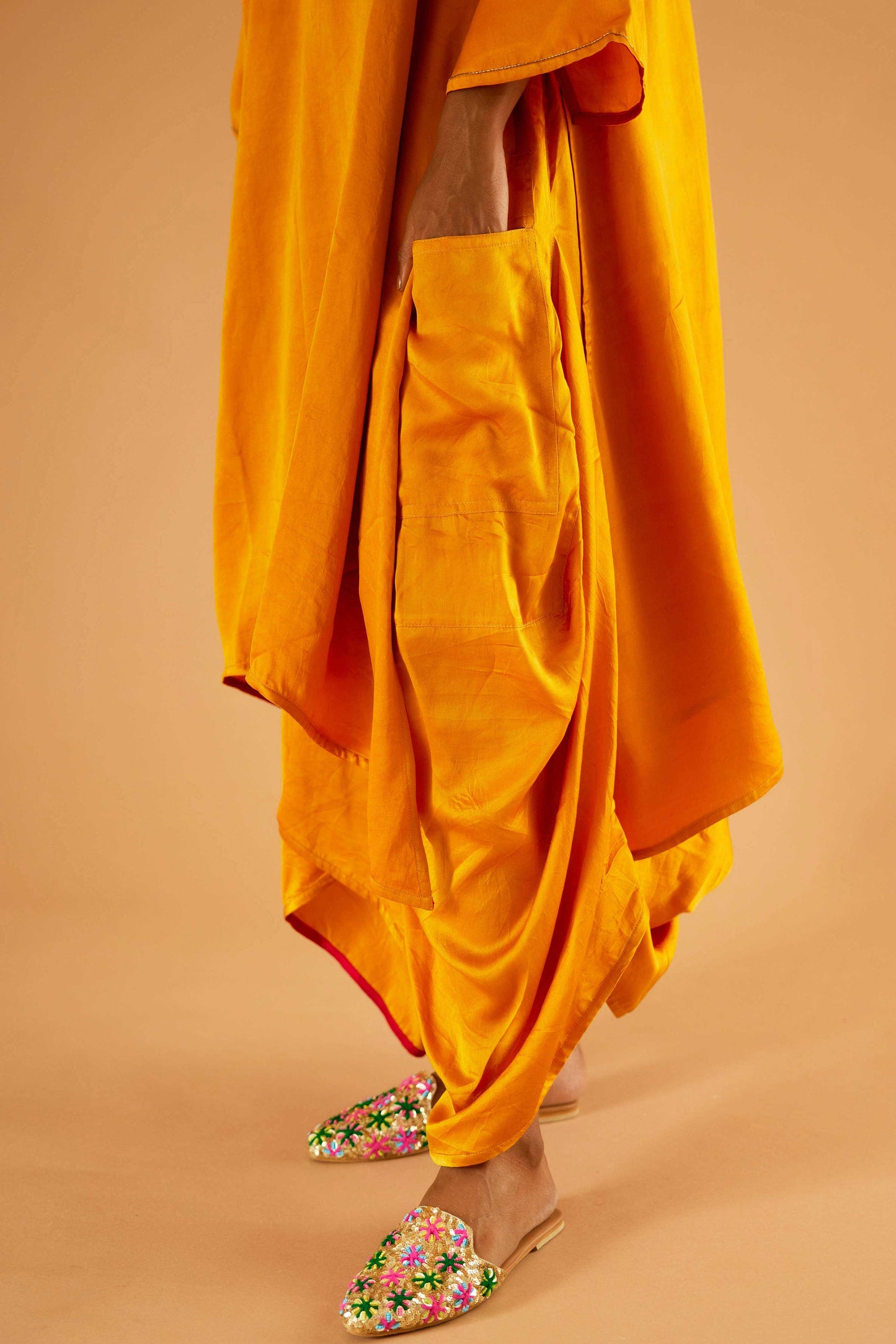 Reshmi Zareena joda (Zardai)