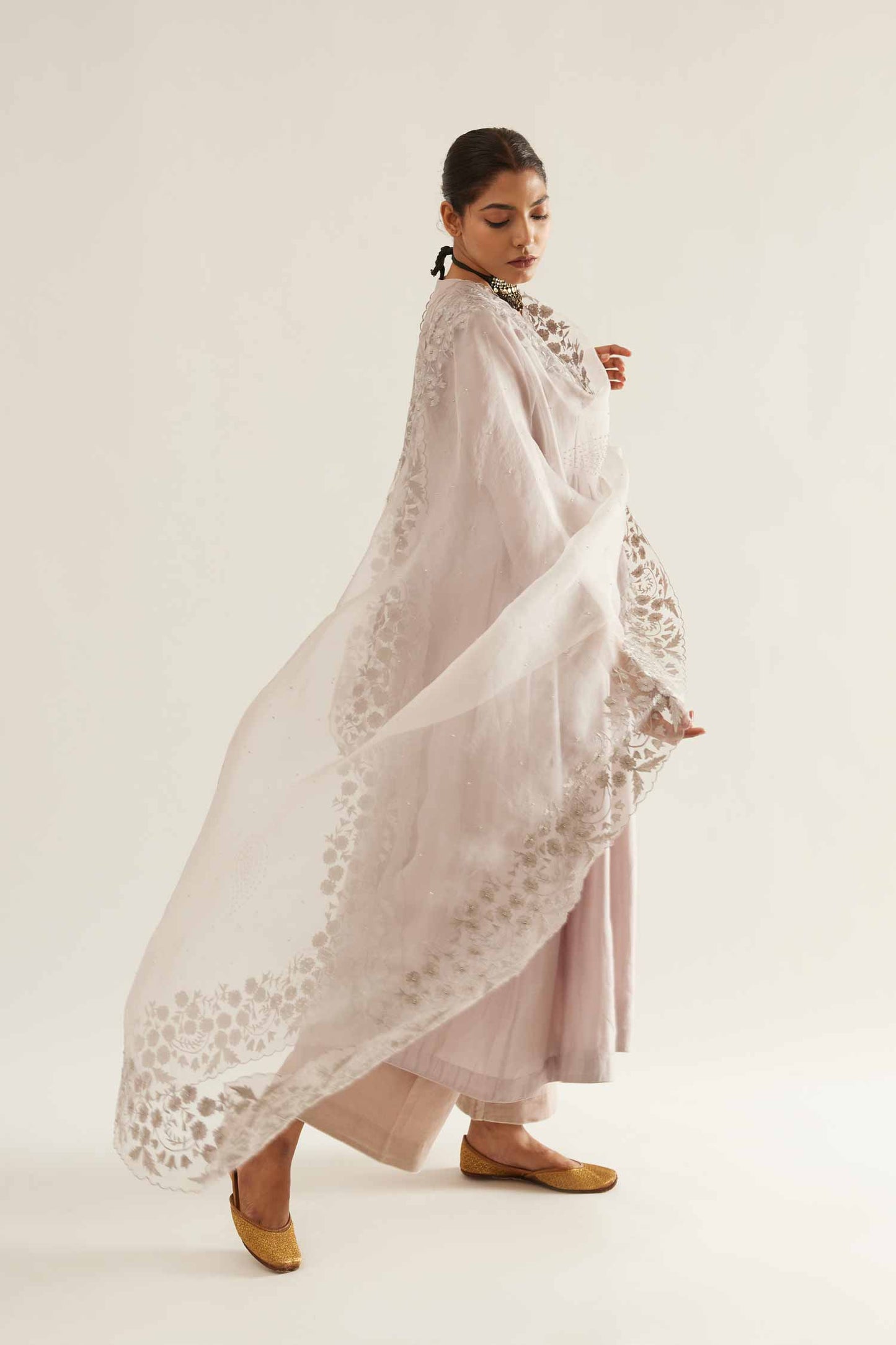 Shaista joda in lilac