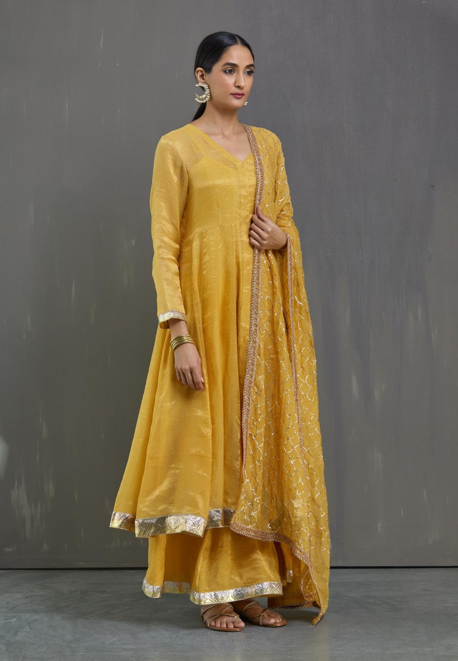 Kamdani lehenga Joda- kesari
