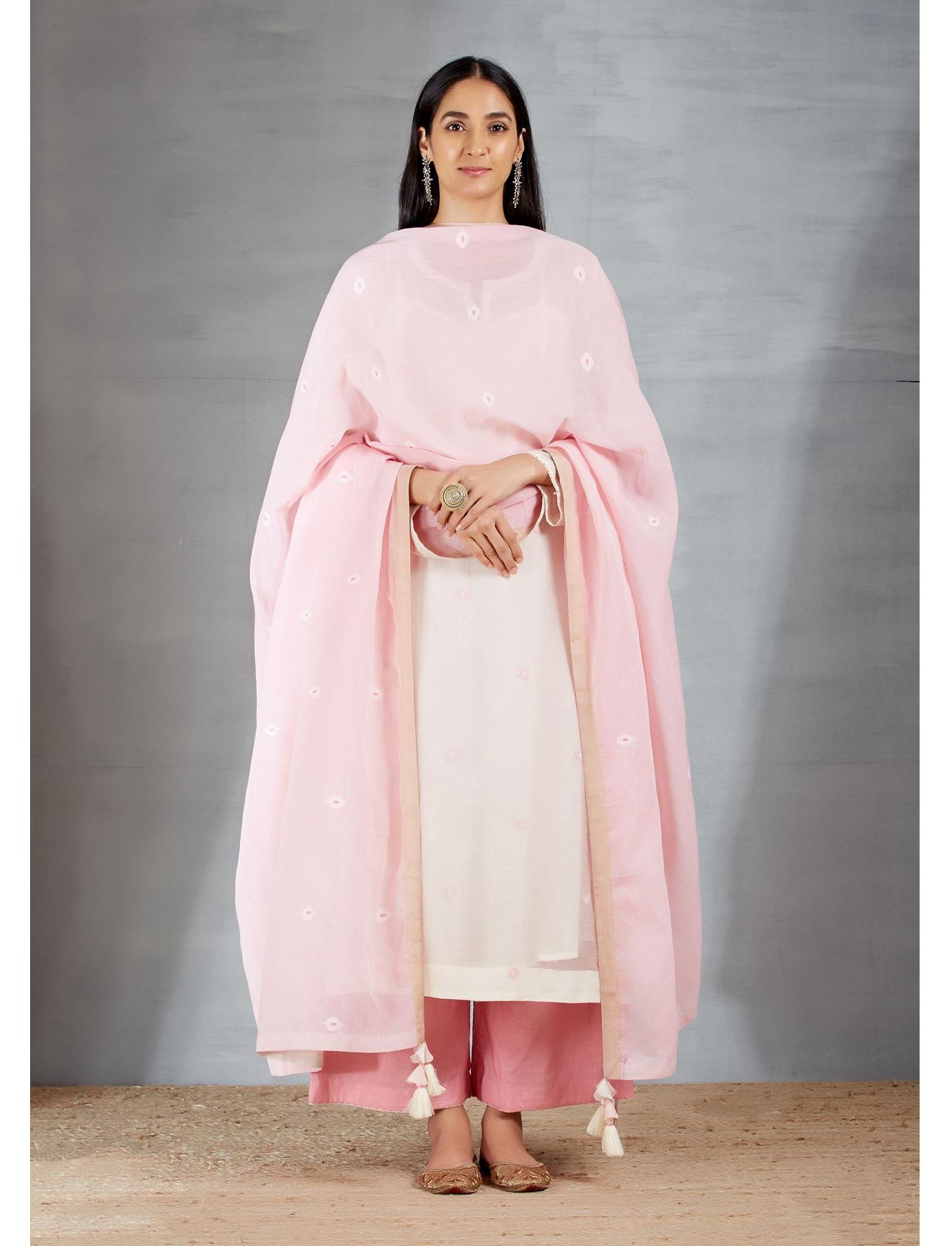 Dhakai joda in Cream and Pink