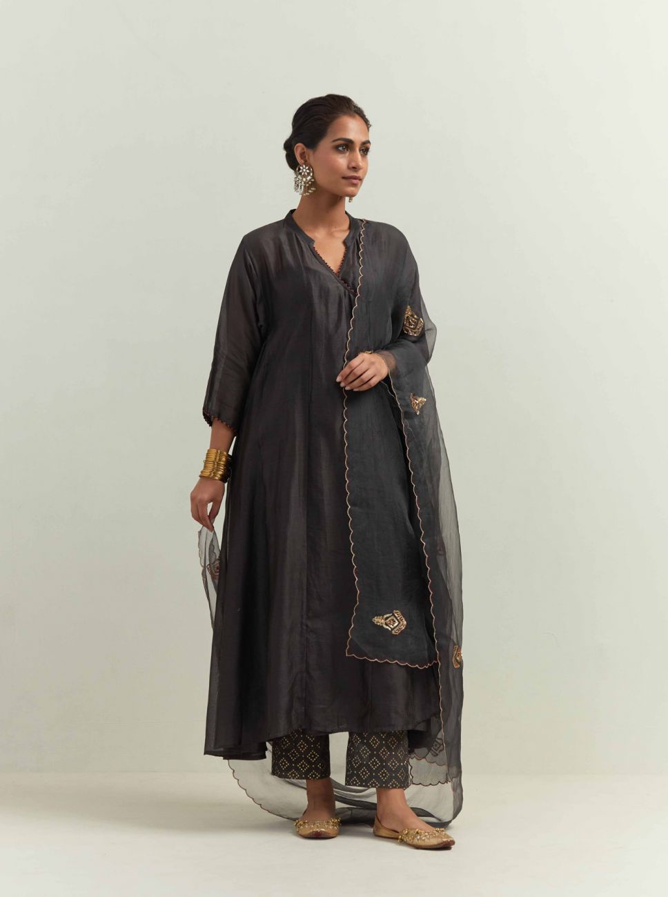 Mahmood Un Nisa- Surmai