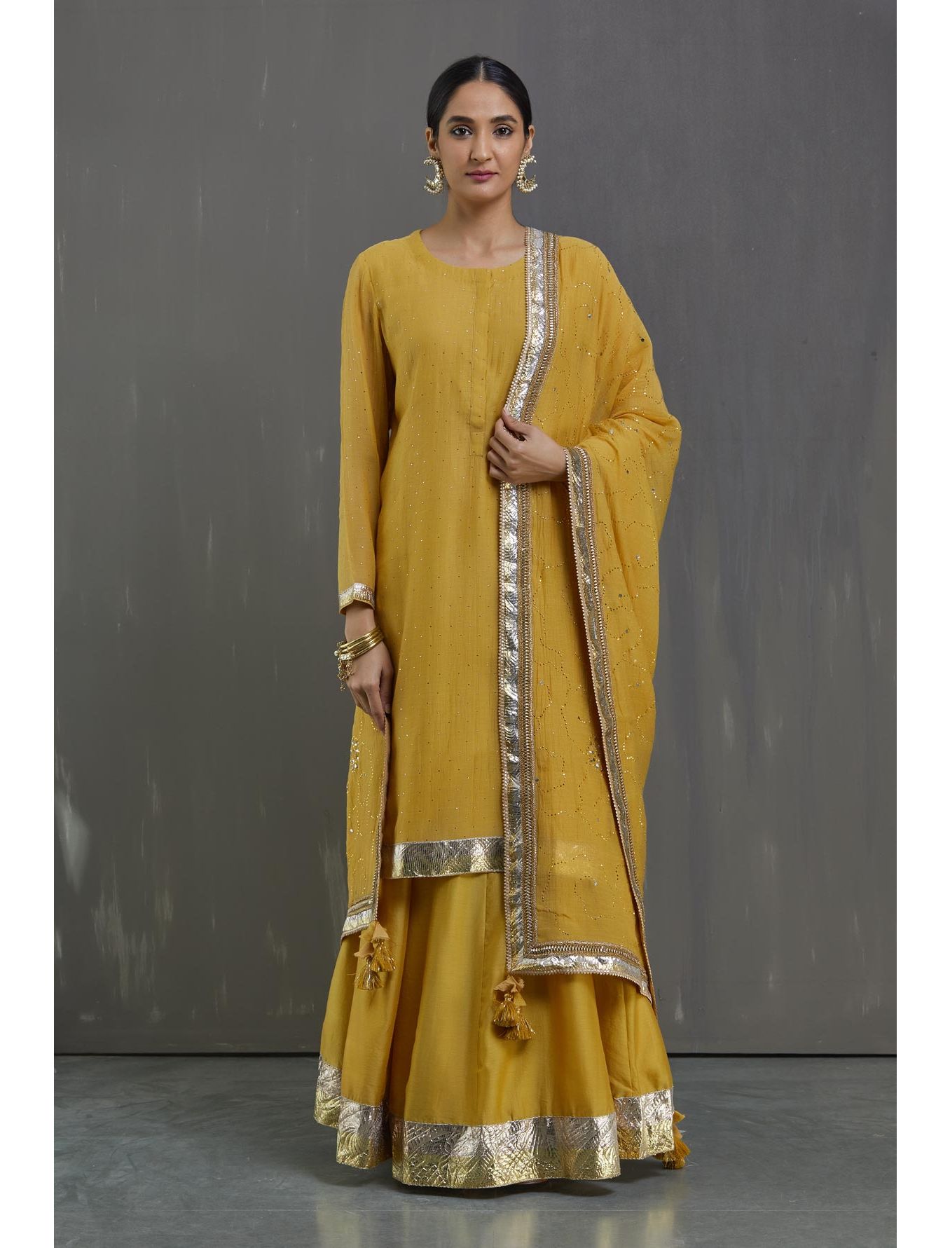 Kamdani lehenga Joda- kesari