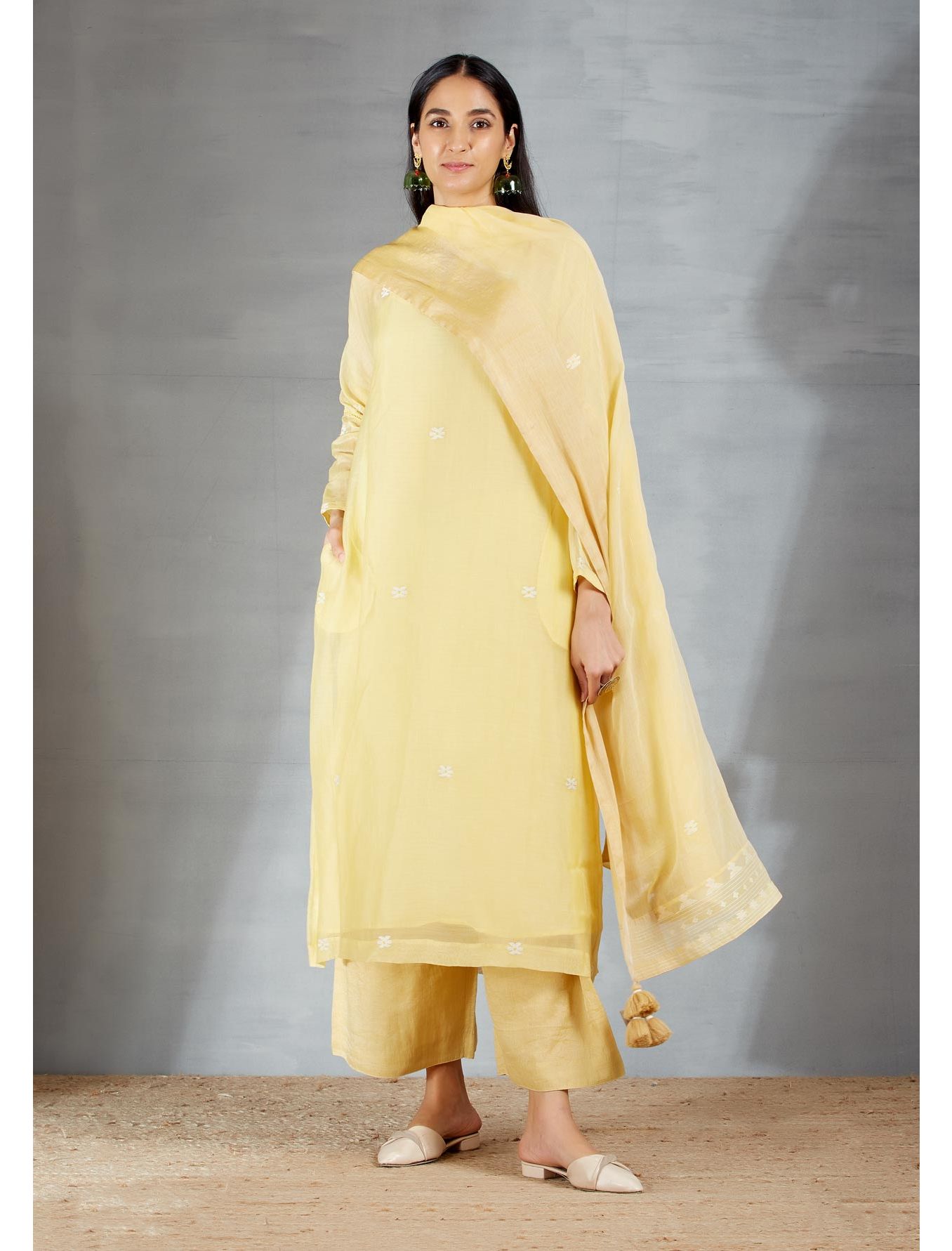 Dhakai joda in Lemon