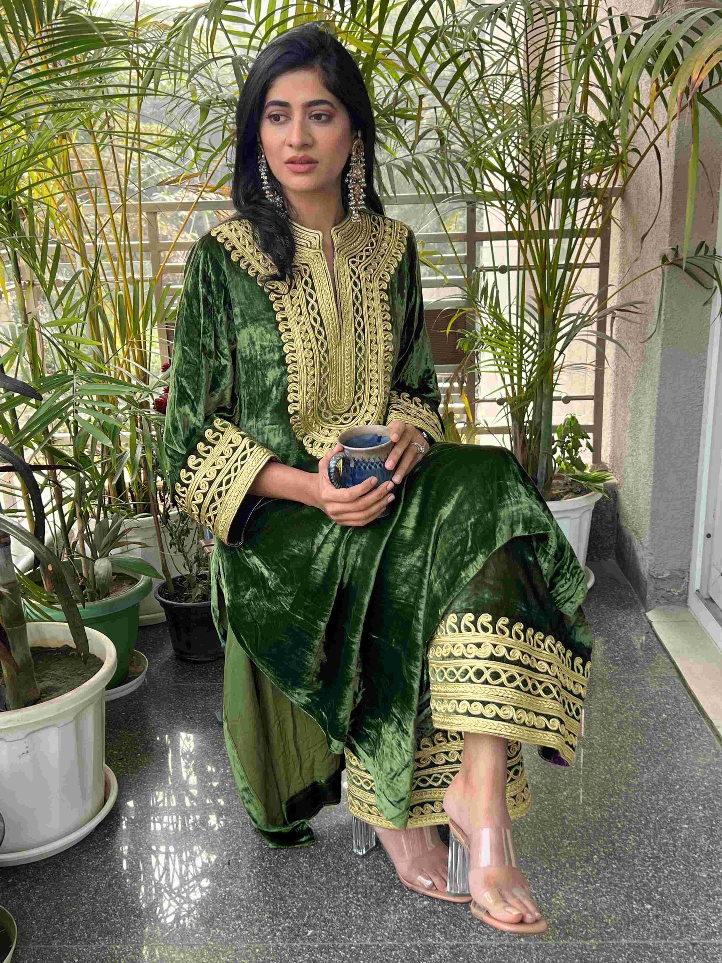 Mehandia makhmal with dori work joda