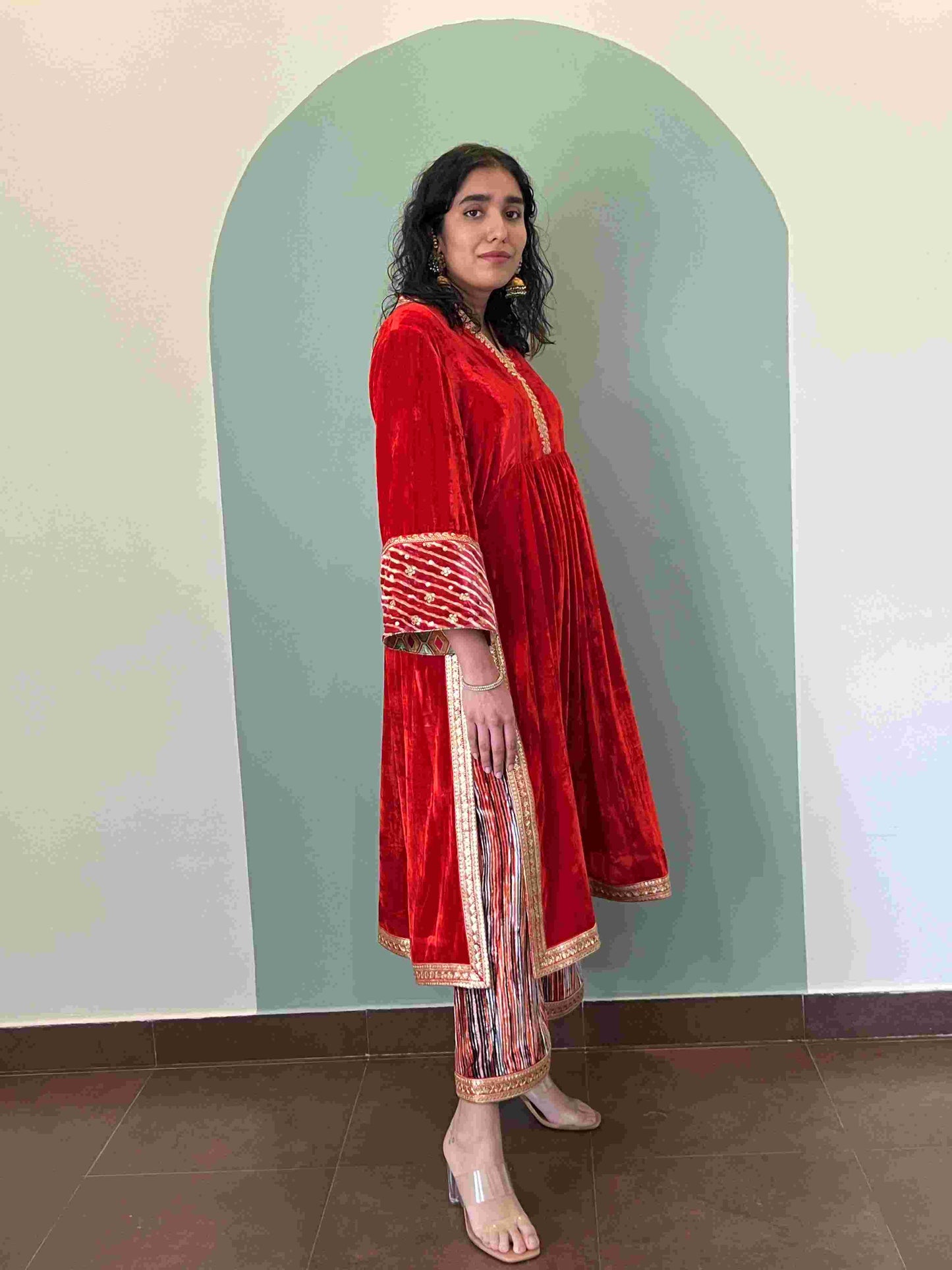 Orange makhmal with leheria joda (1)