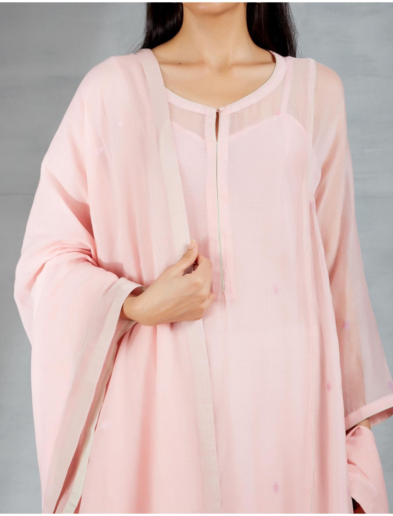 Dhakai joda in Pale Pink
