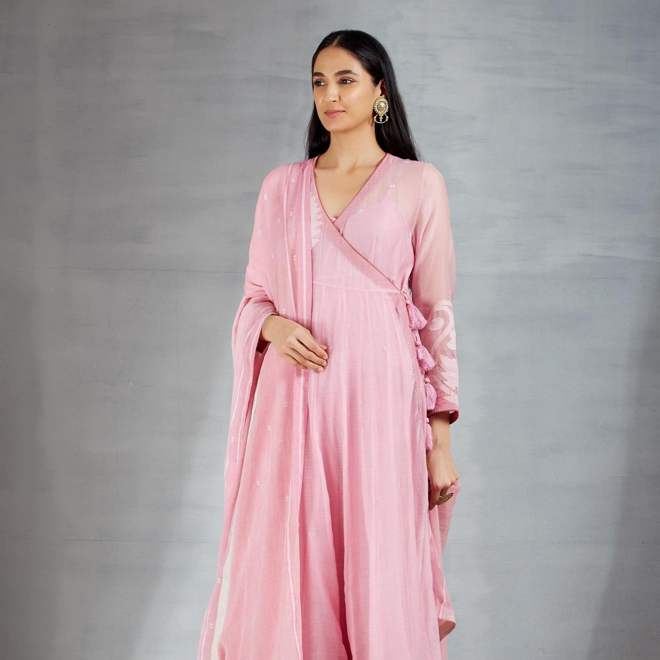 Dhakai joda in Pink