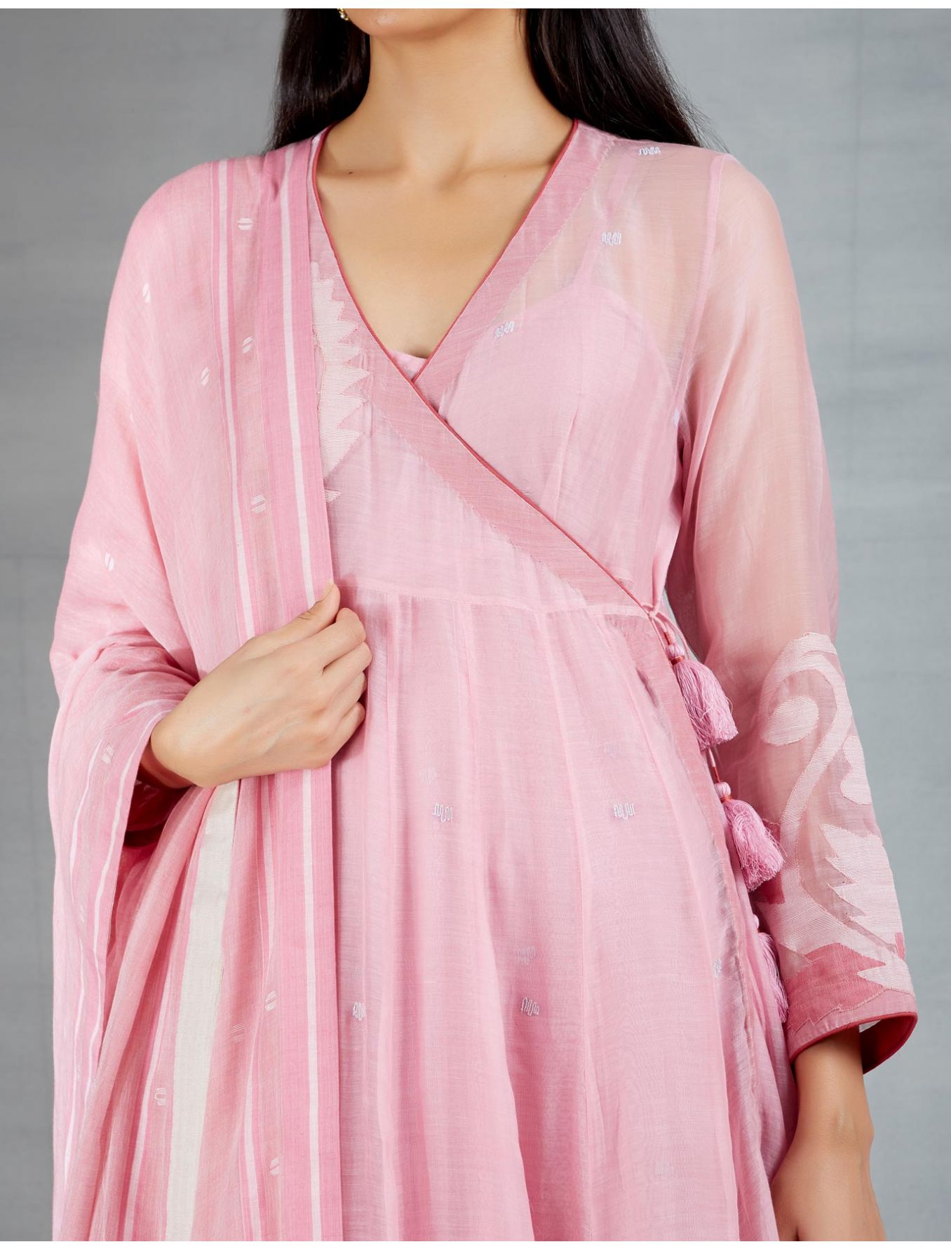 Dhakai joda in Pink