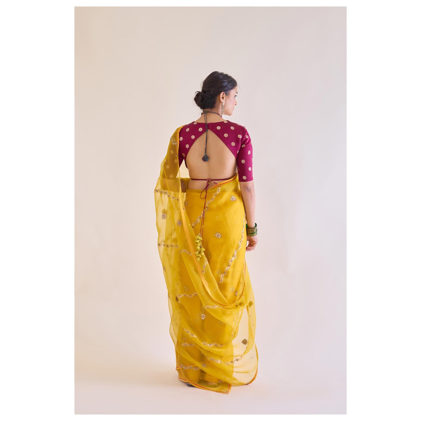 Kavyanshi saree