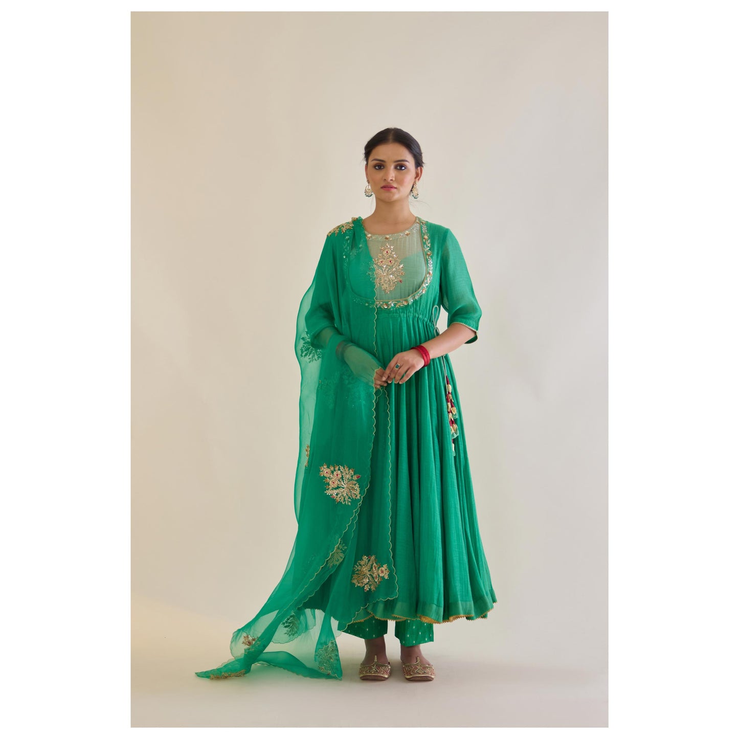 Noorjaahan Joda in Sabz emerald