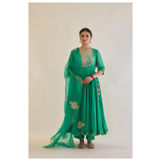Noorjaahan Joda Khaas in Sabz emerald
