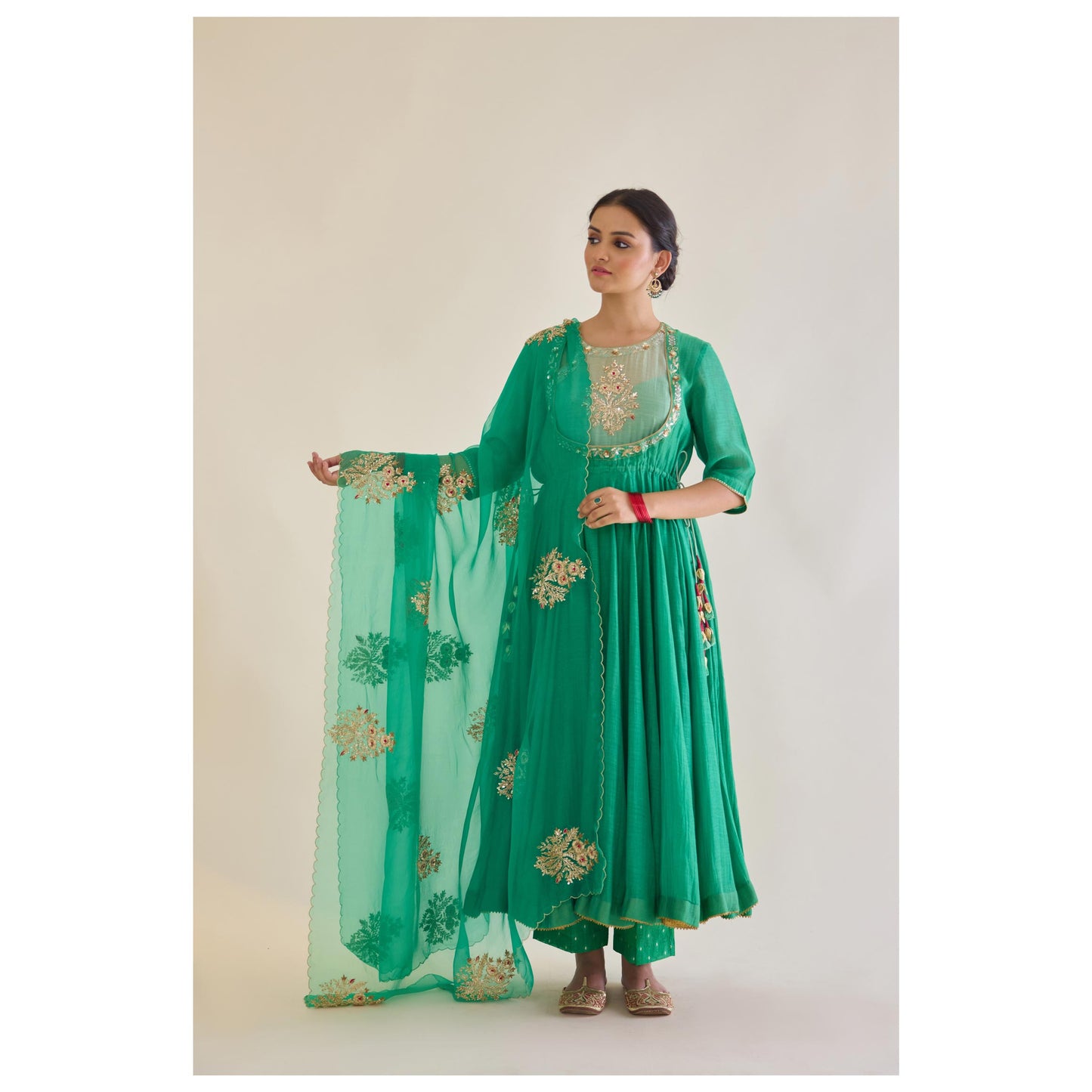 Noorjaahan Joda in Sabz emerald