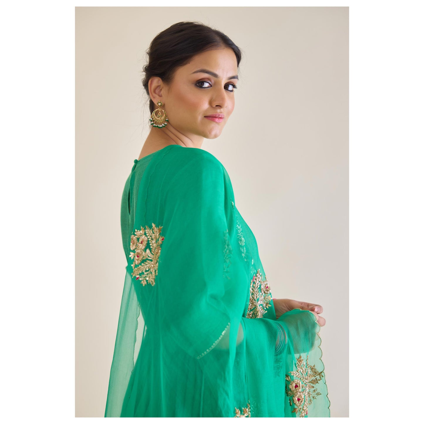 Noorjaahan Joda in Sabz emerald