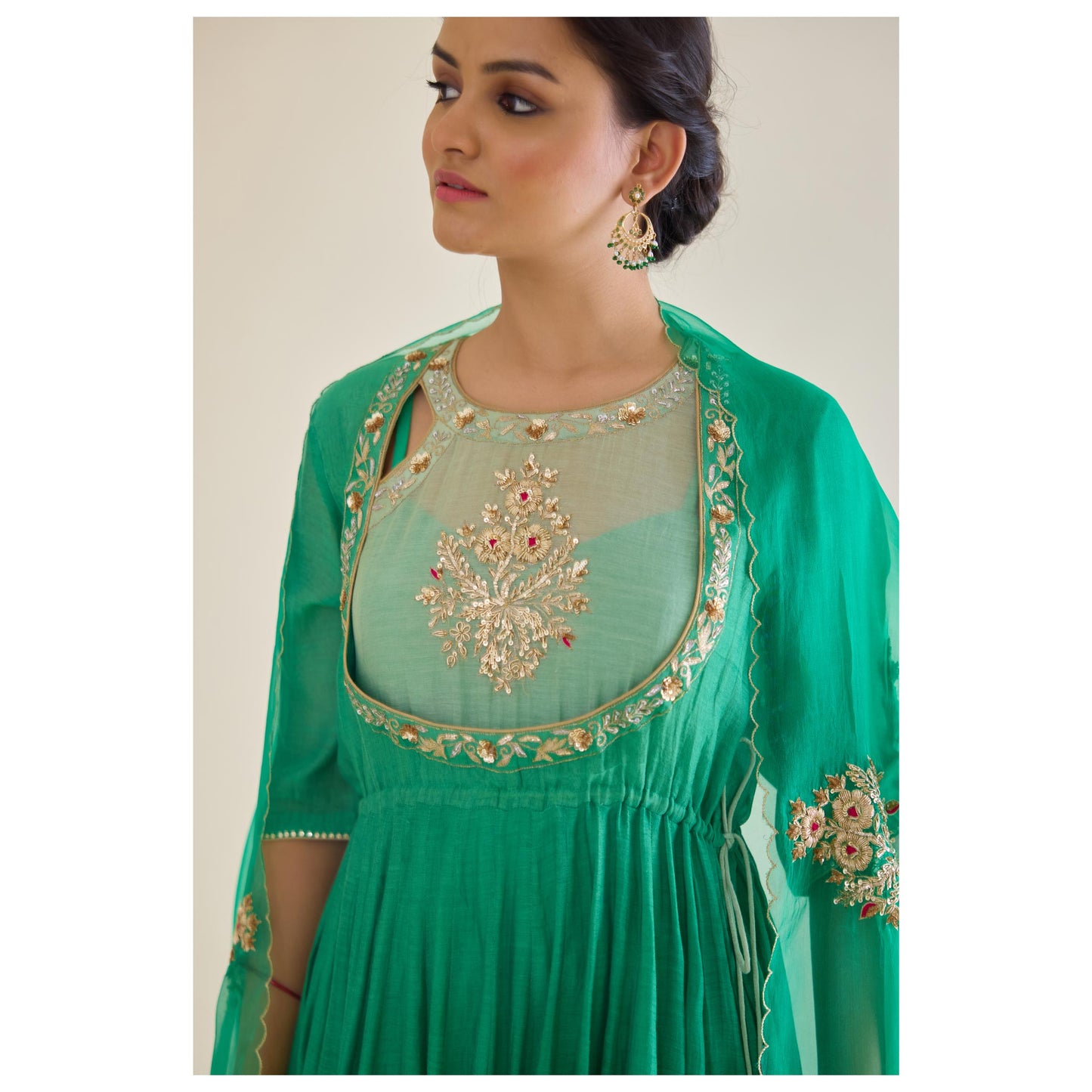 Noorjaahan Joda in Sabz emerald