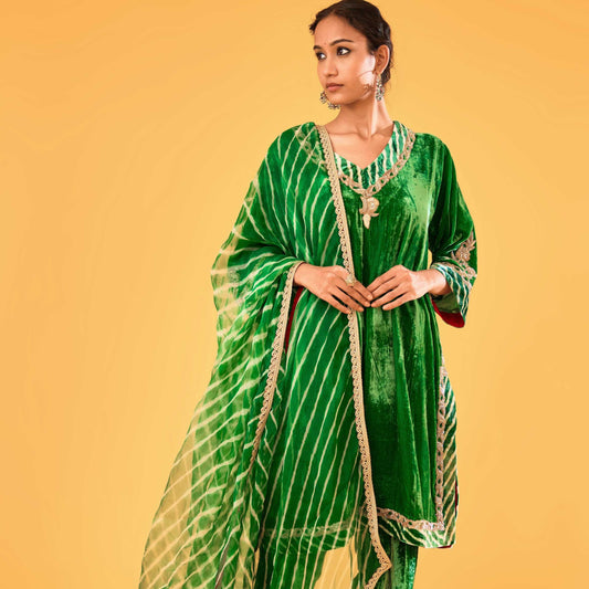 Sagarika Makhmal Joda (Sabz Hara)