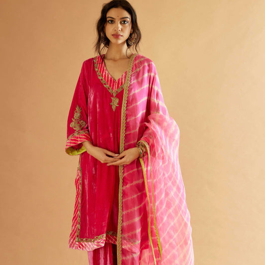 Sagarika Makhmal Joda (Rani)